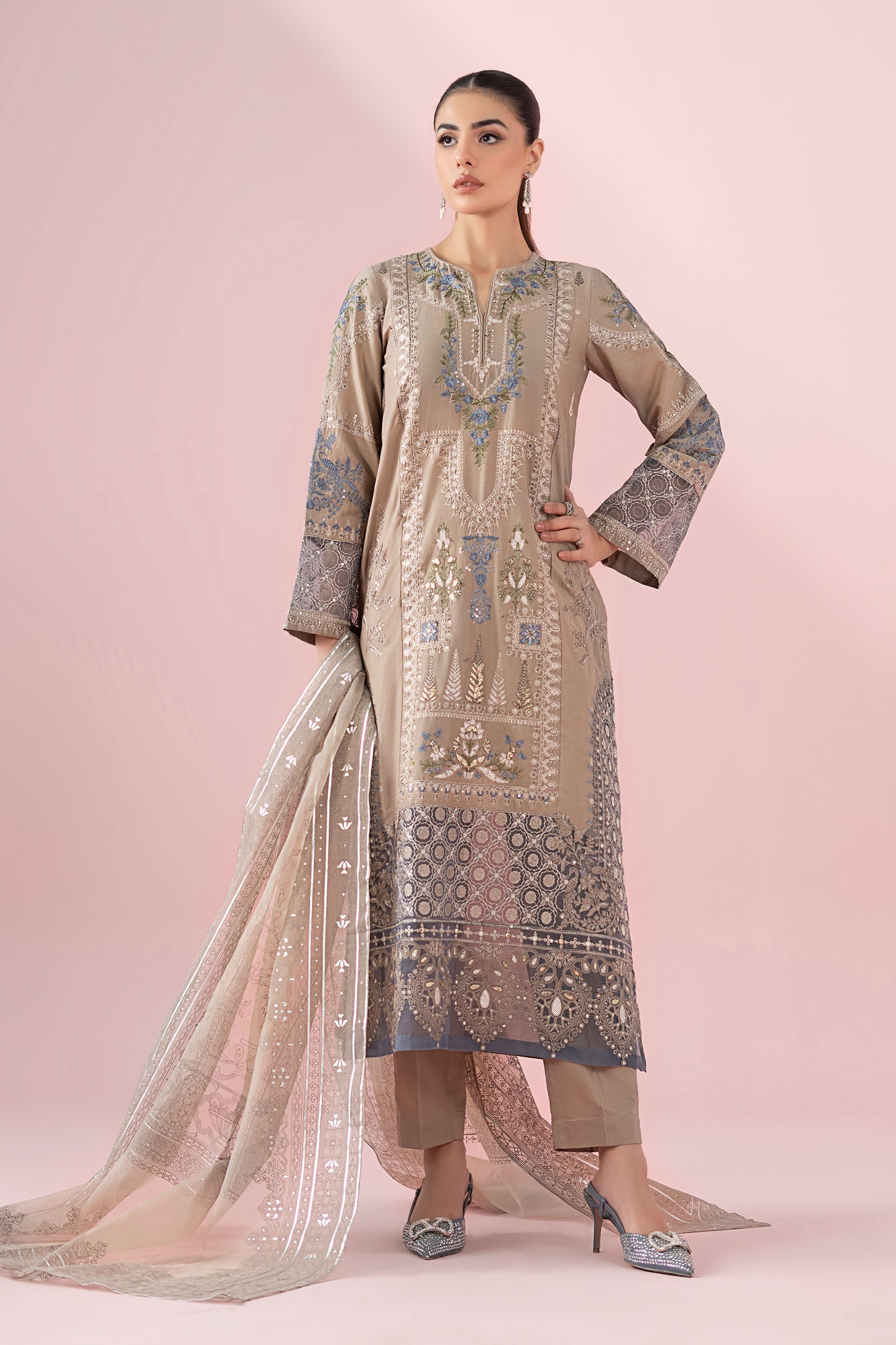 3 Piece Embroidered Lawn Suit