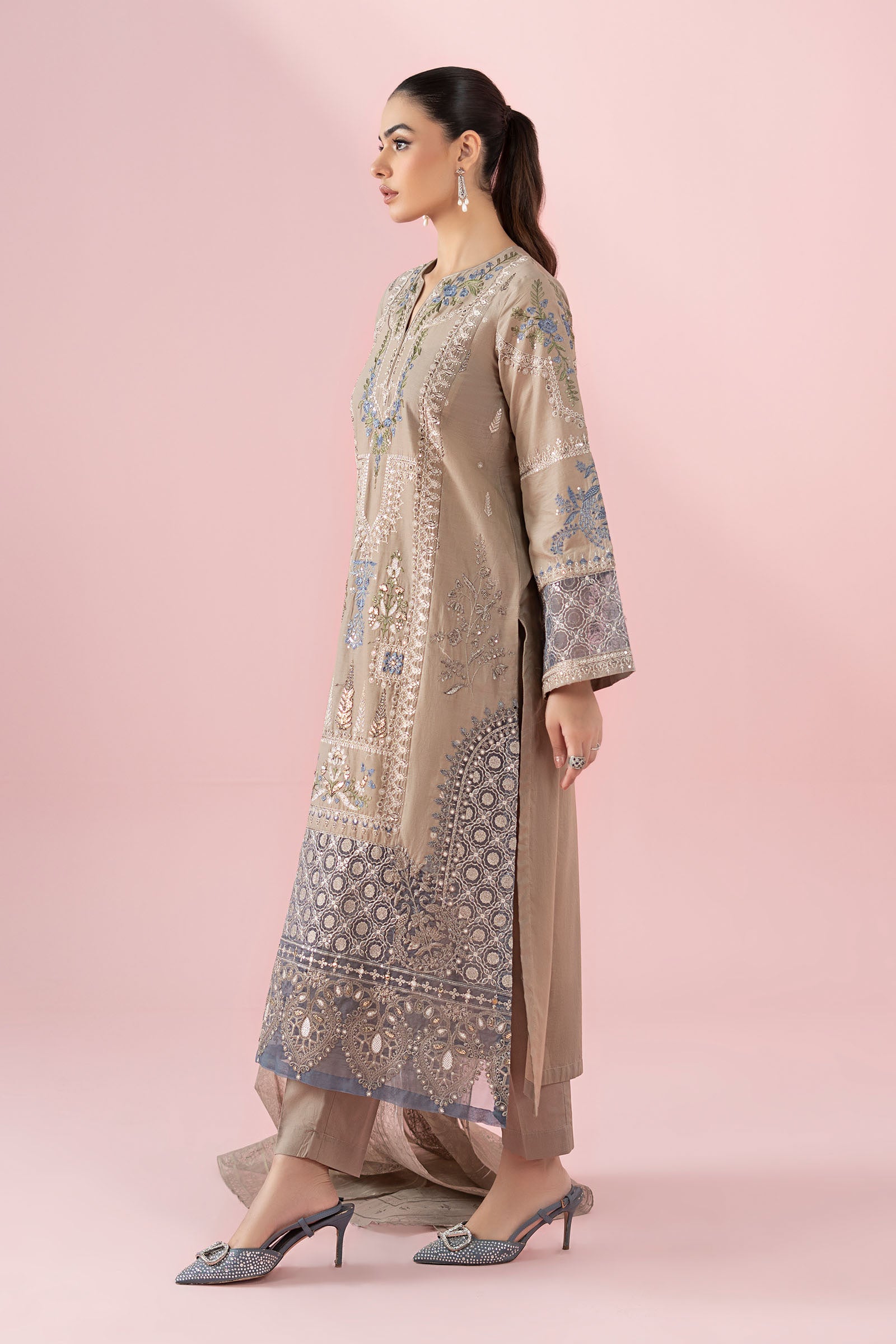 3 Piece Embroidered Lawn Suit