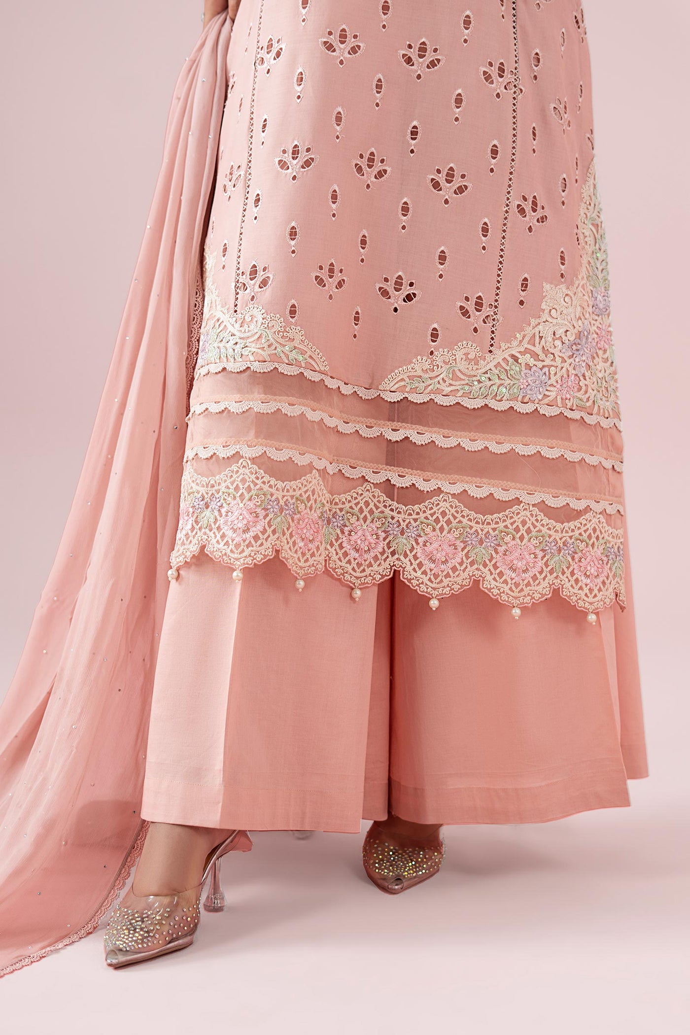 3 Piece Embroidered Lawn Suit |  DW-EA25-15