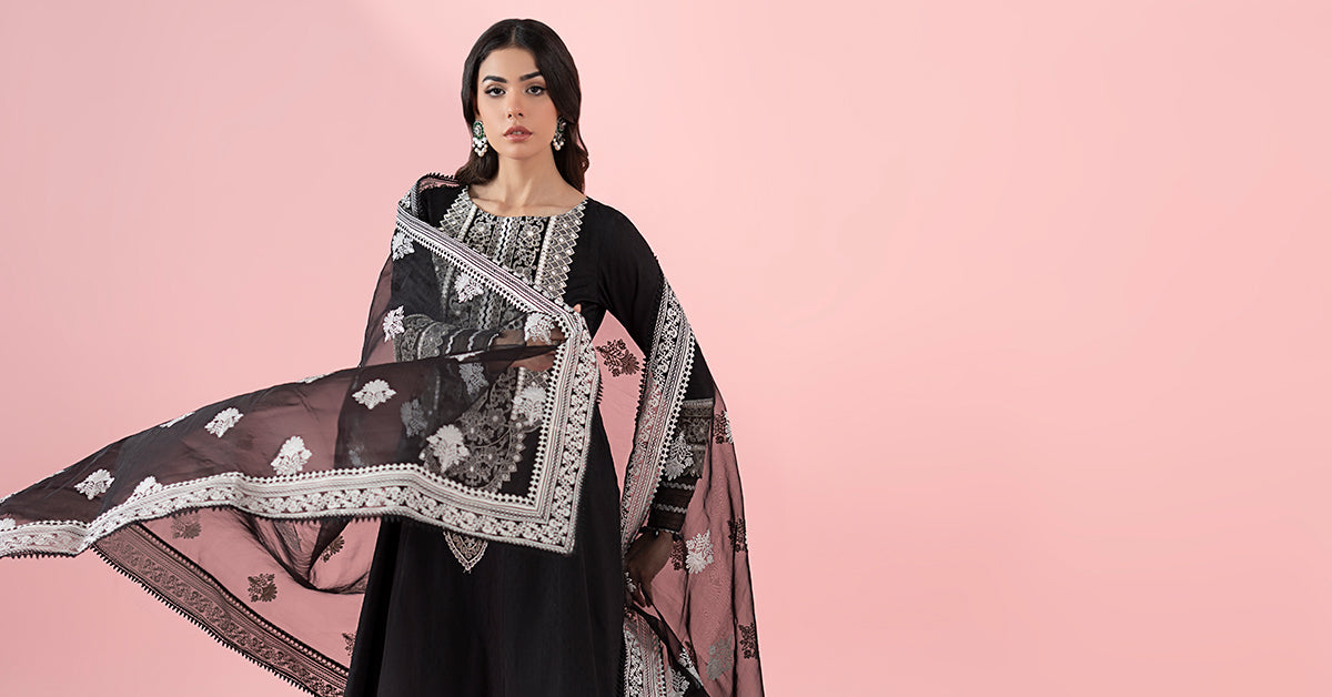 3 Piece Embroidered Lawn Suit