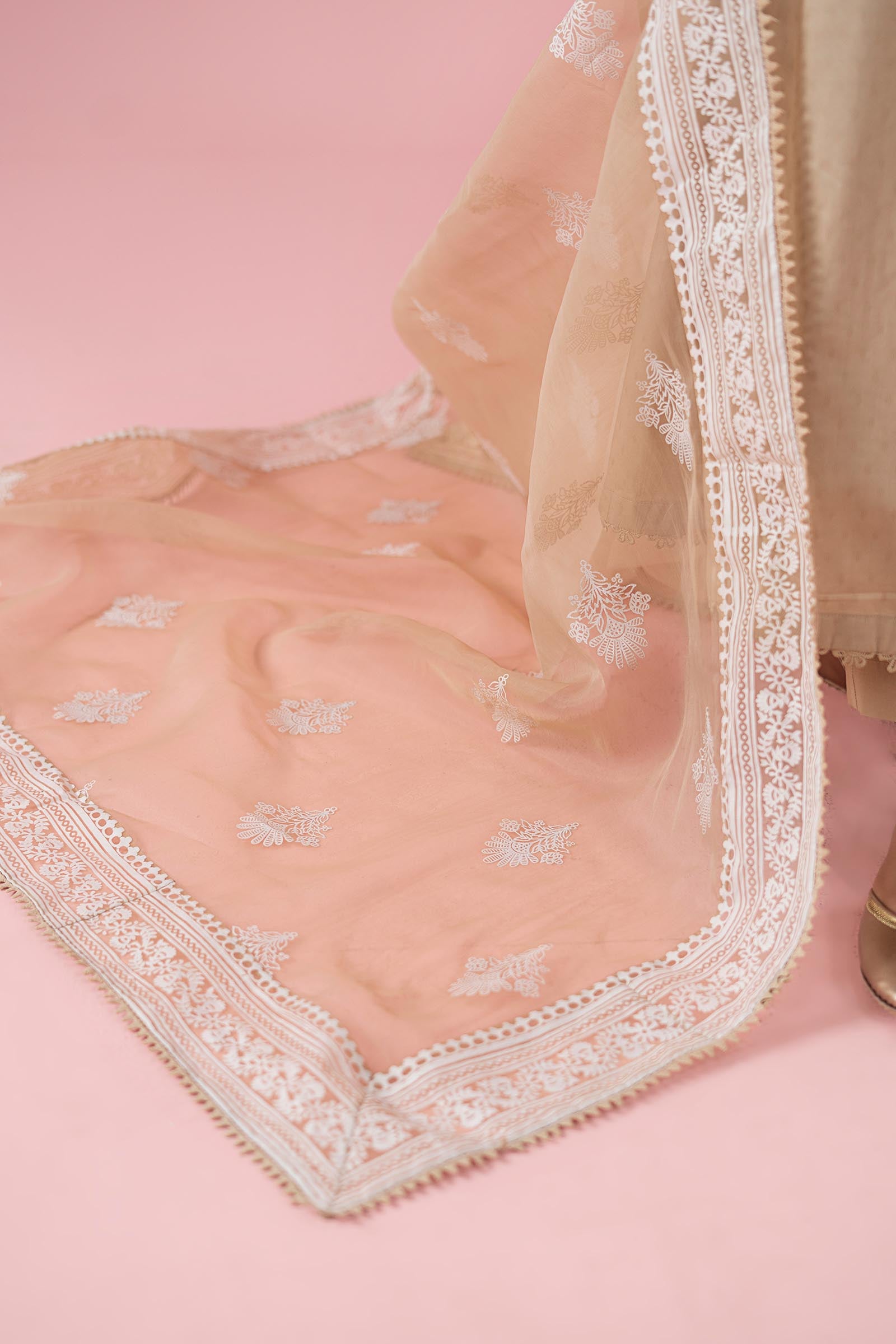 3 Piece Embroidered Lawn Suit