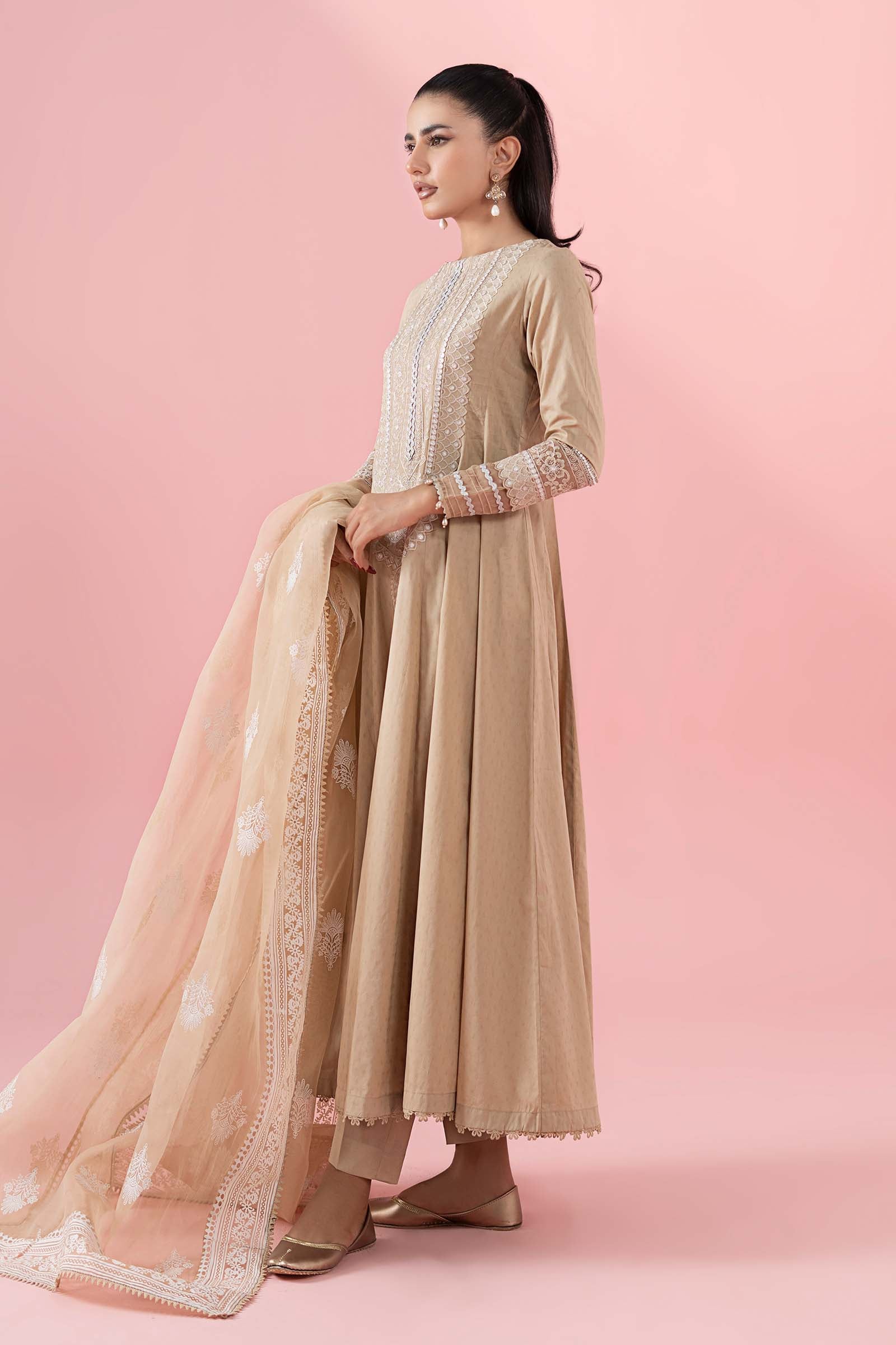 3 Piece Embroidered Lawn Suit