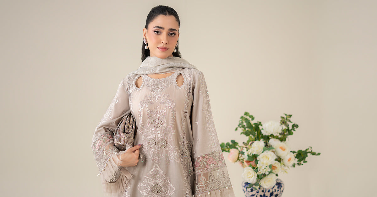 3 Piece Embroidered Lawn Suit