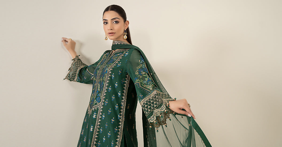 3 Piece Embroidered Jacquard Suit