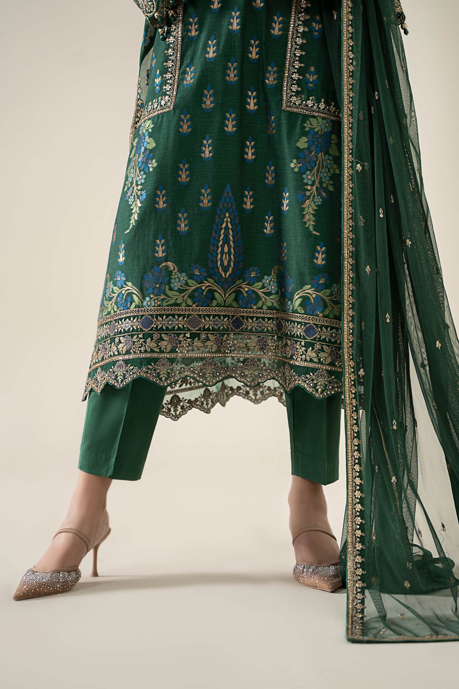 3 Piece Embroidered Jacquard Suit