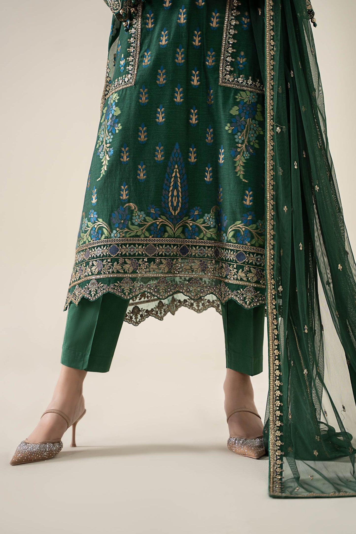 3 Piece Embroidered Jacquard Suit