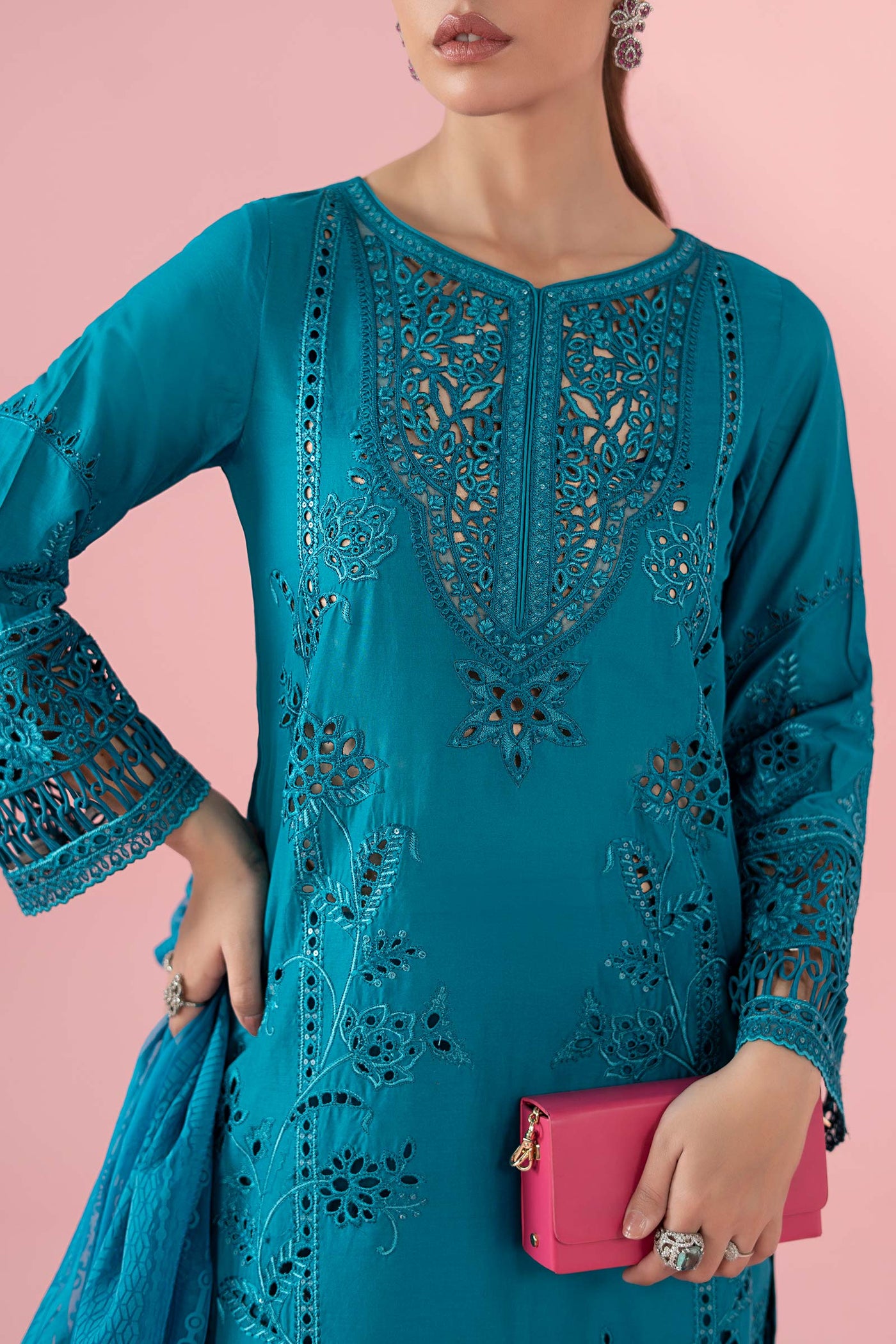 3 Piece Embroidered Lawn Suit |  DW-EA25-74