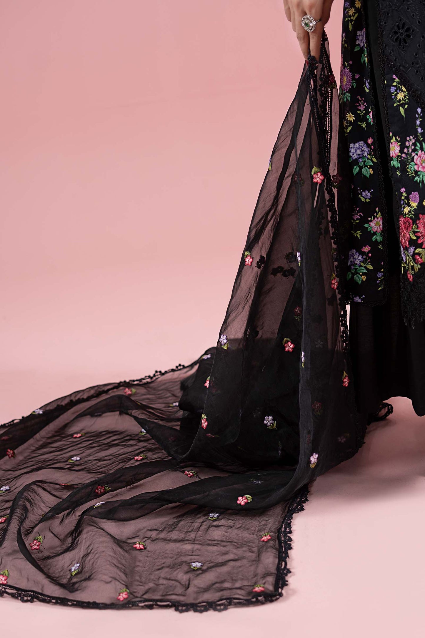 3 Piece Embroidered Lawn Suit