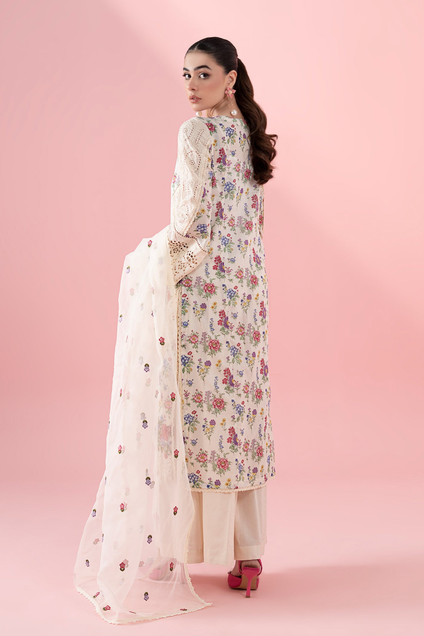 3 Piece Embroidered Lawn Suit |  DW-EA25-79