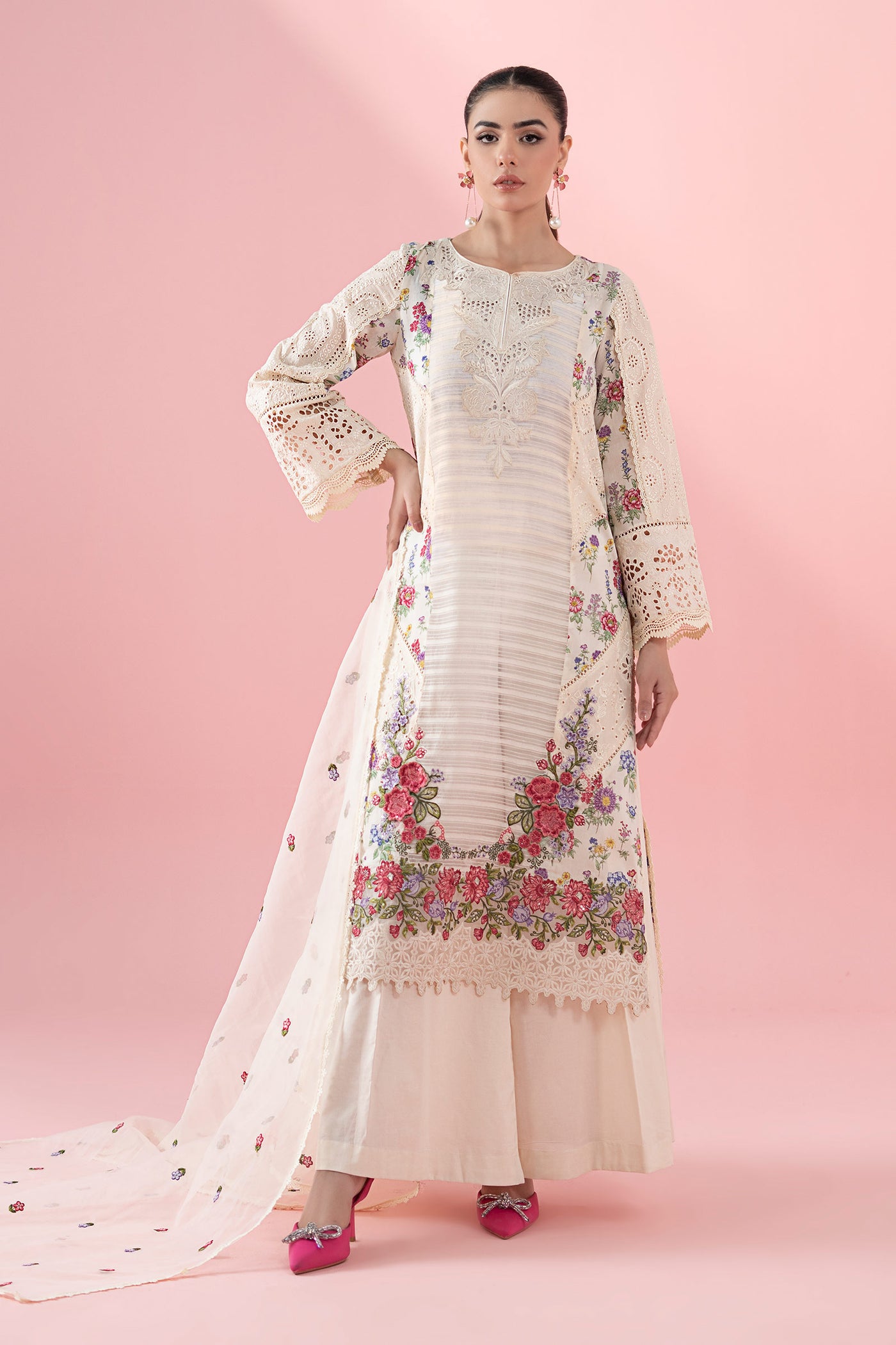 3 Piece Embroidered Lawn Suit |  DW-EA25-79