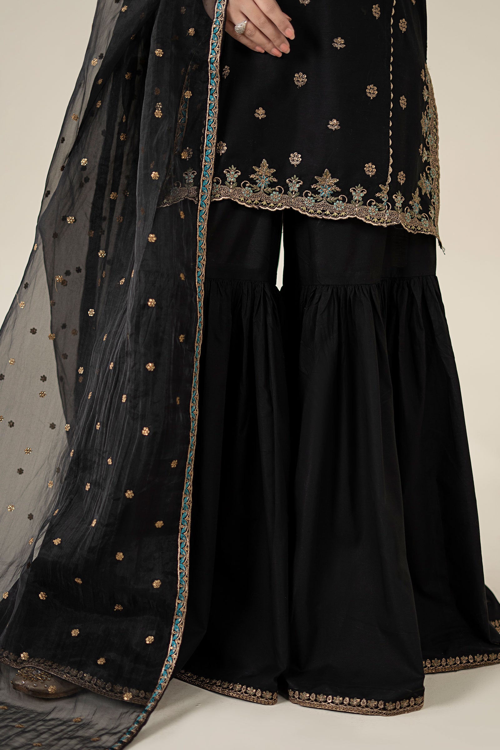 3 Piece Embroidered Lawn Suit