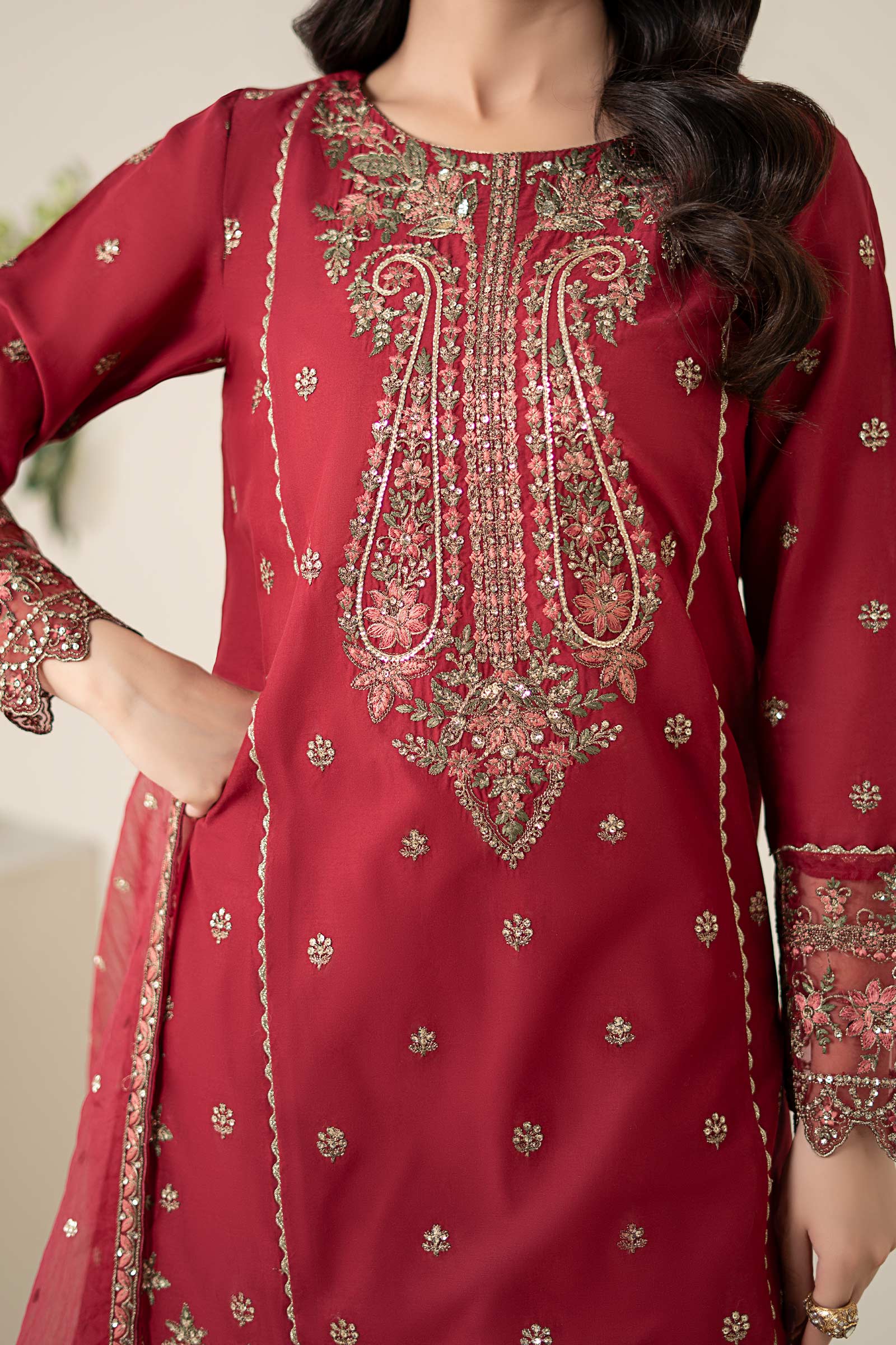 3 Piece Embroidered Lawn Suit