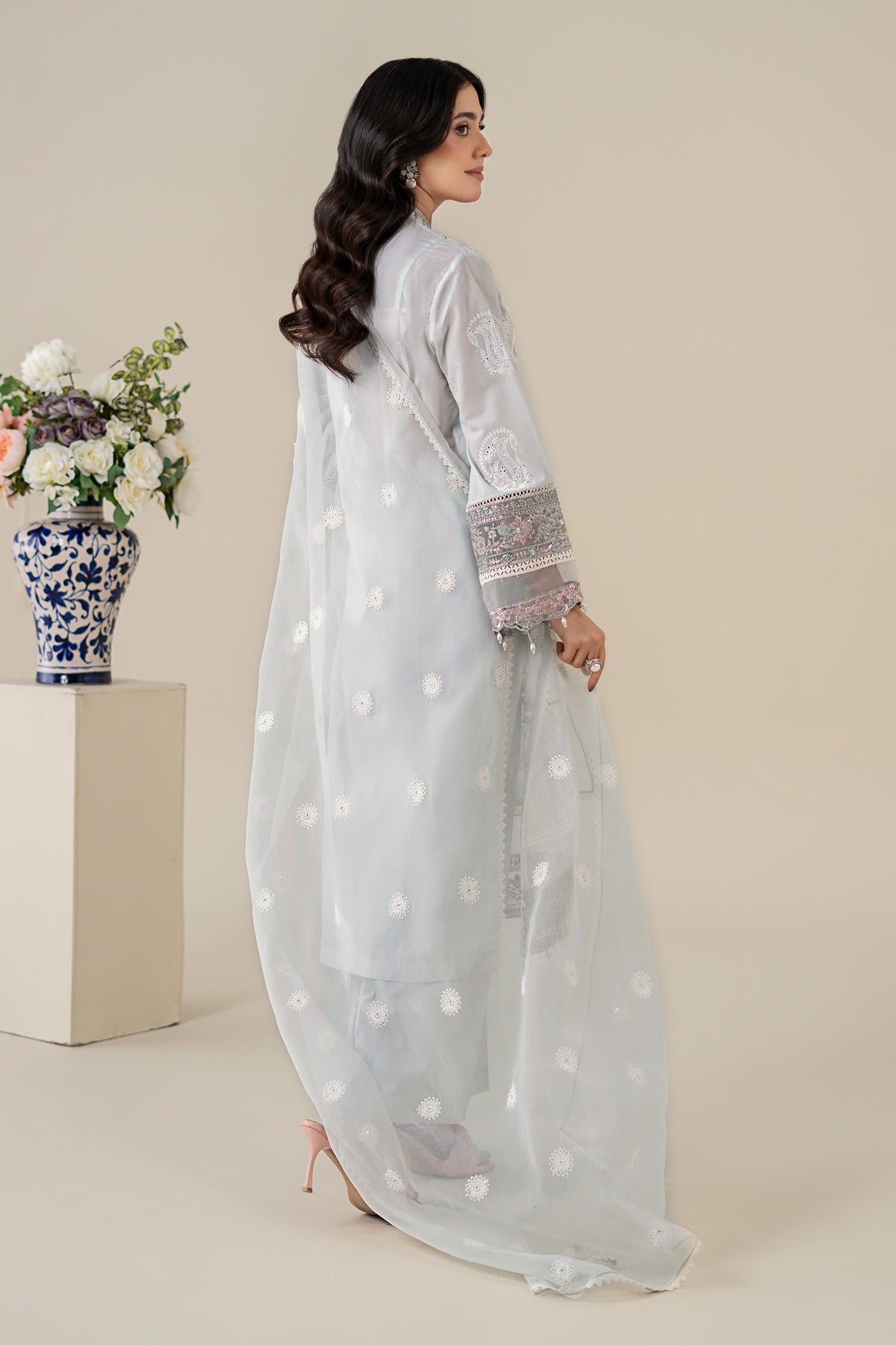 3 Piece Embroidered Lawn Suit |  DW-EA25-86