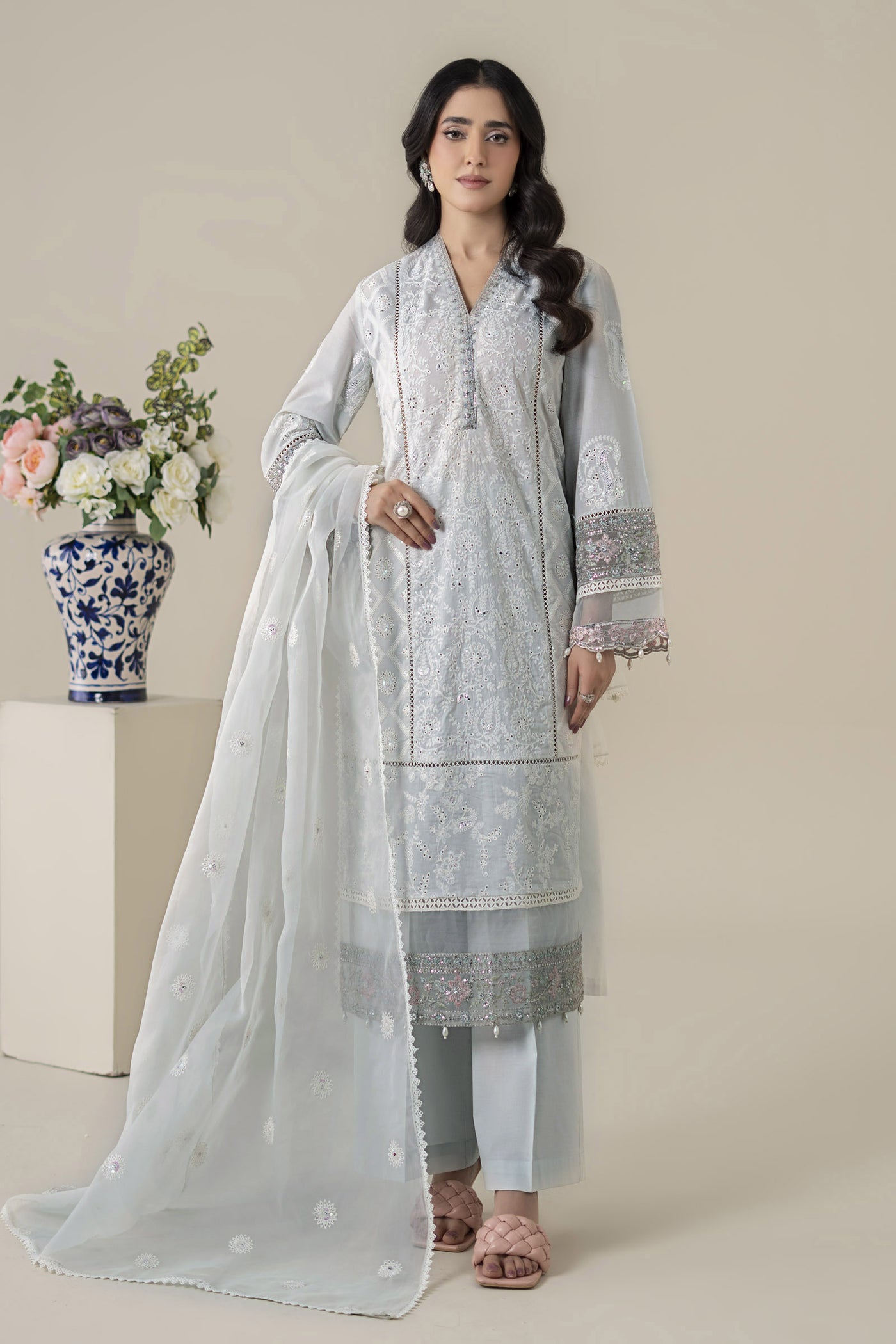 3 Piece Embroidered Lawn Suit |  DW-EA25-86