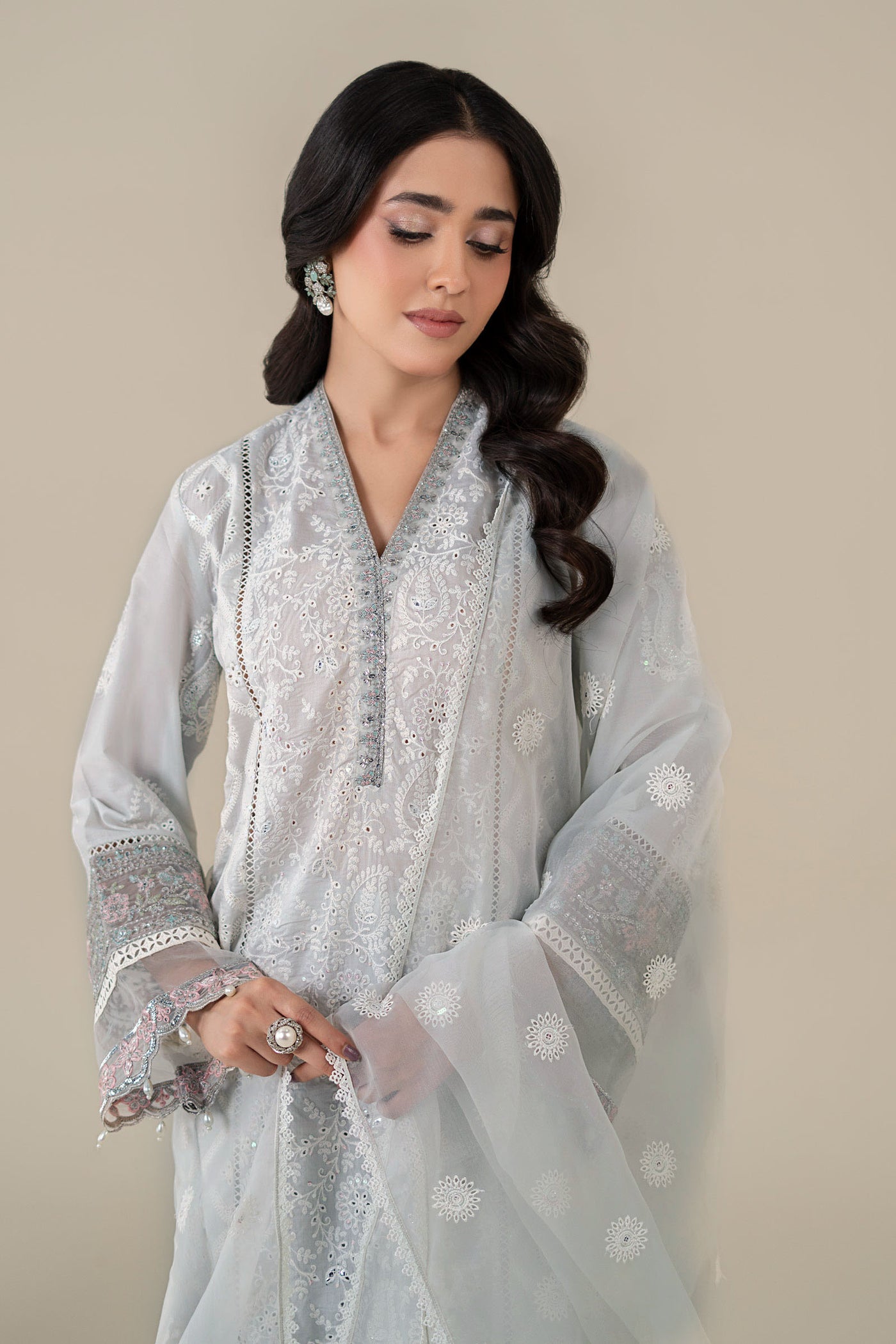 3 Piece Embroidered Lawn Suit |  DW-EA25-86