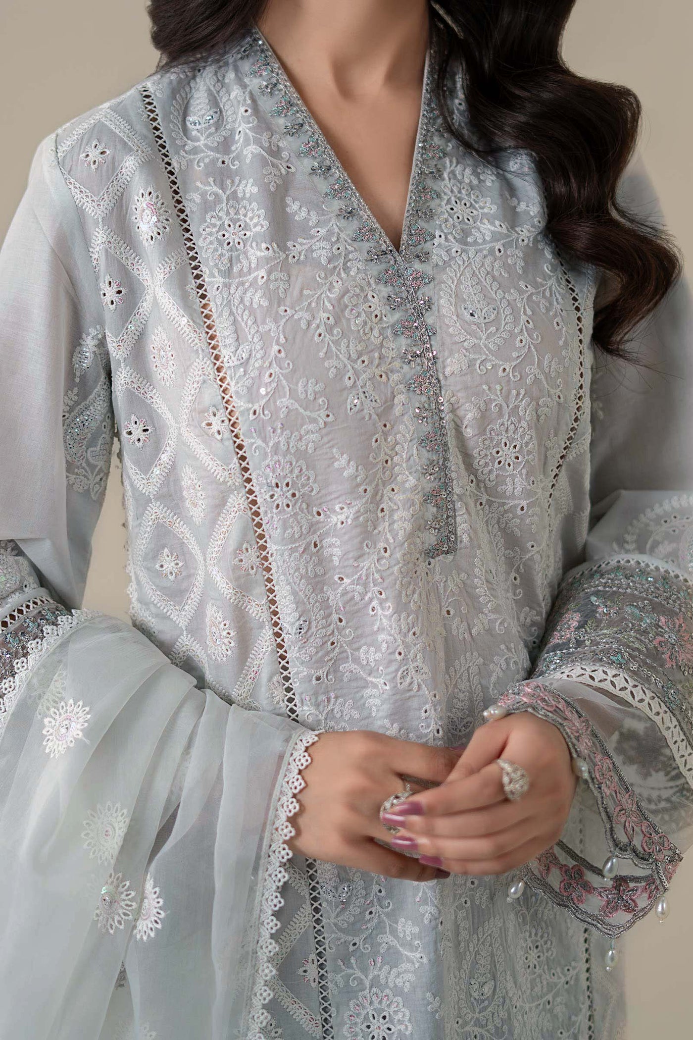 3 Piece Embroidered Lawn Suit |  DW-EA25-86