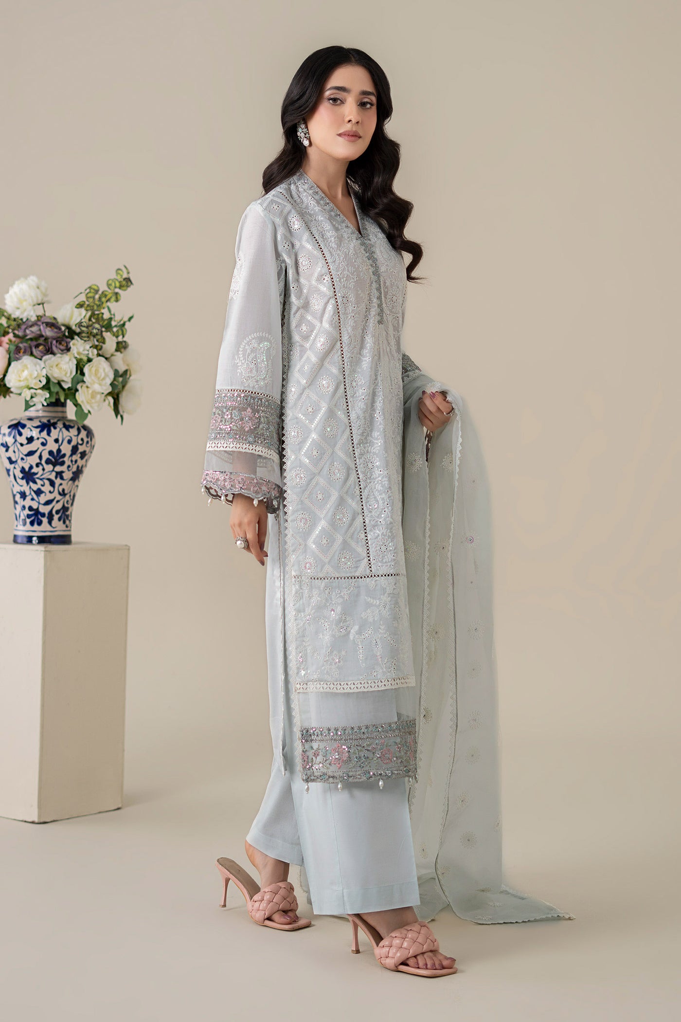 3 Piece Embroidered Lawn Suit |  DW-EA25-86