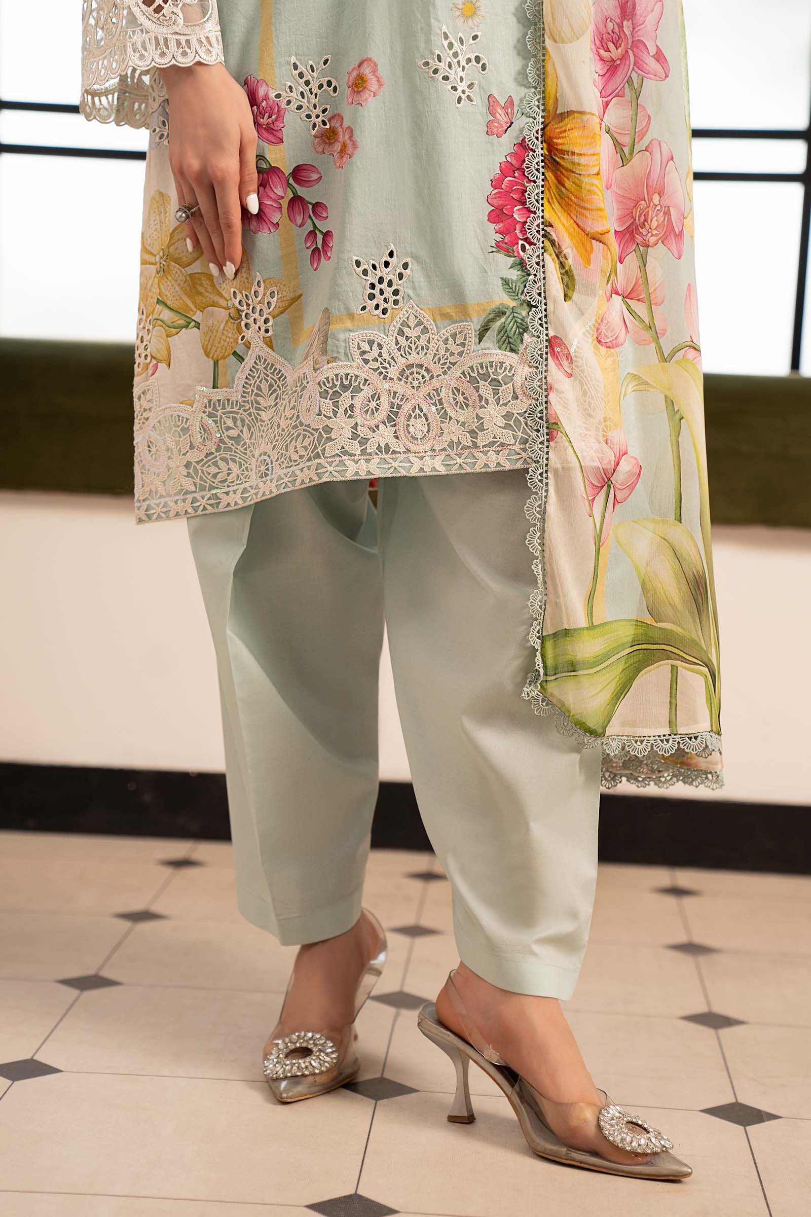 3 Piece Embroidered Lawn Suit