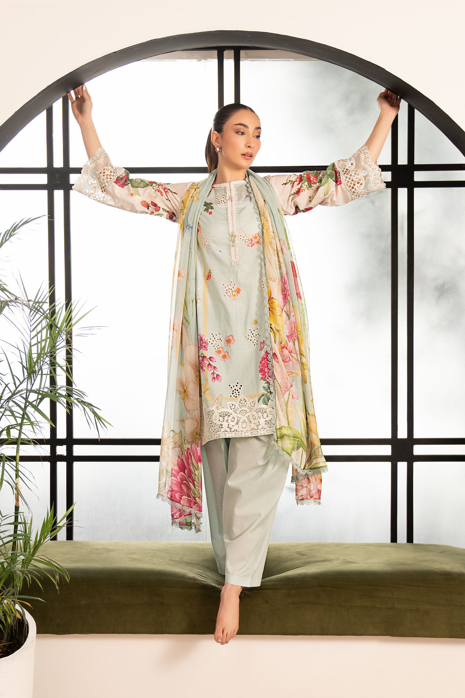 3 Piece Embroidered Lawn Suit