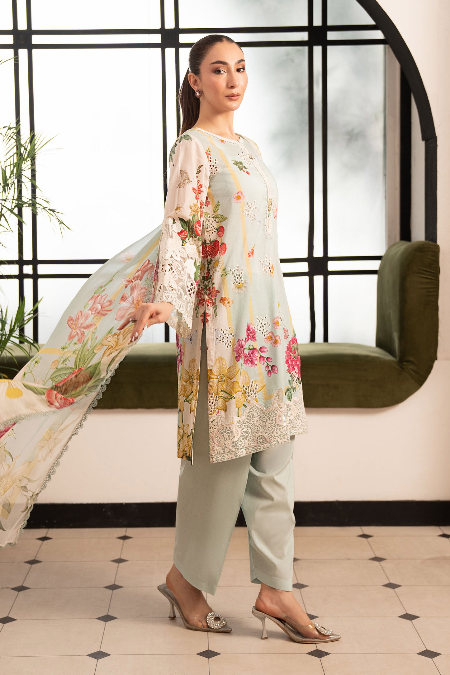 3 Piece Embroidered Lawn Suit