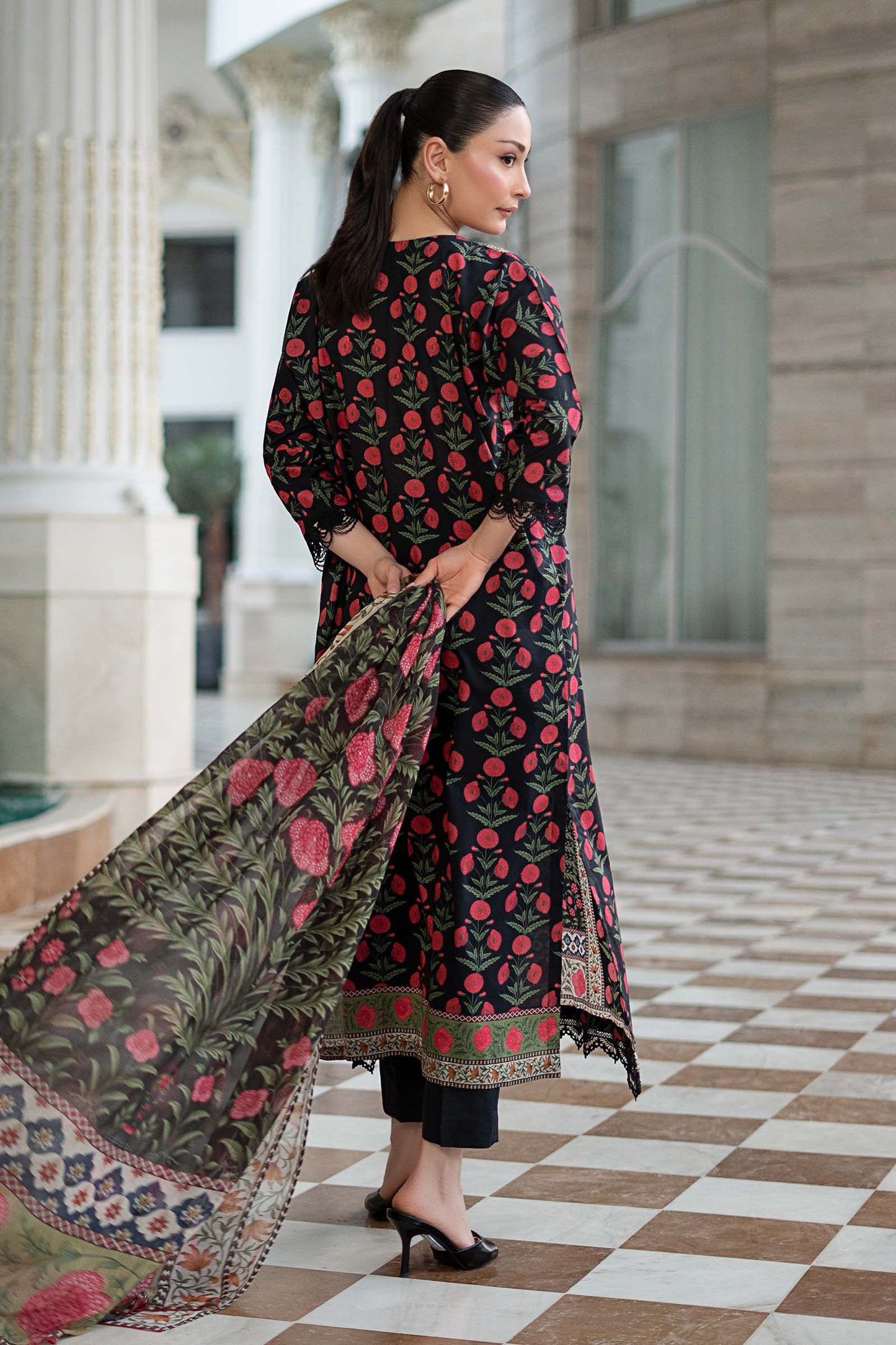 3 Piece Embroidered Lawn Suit