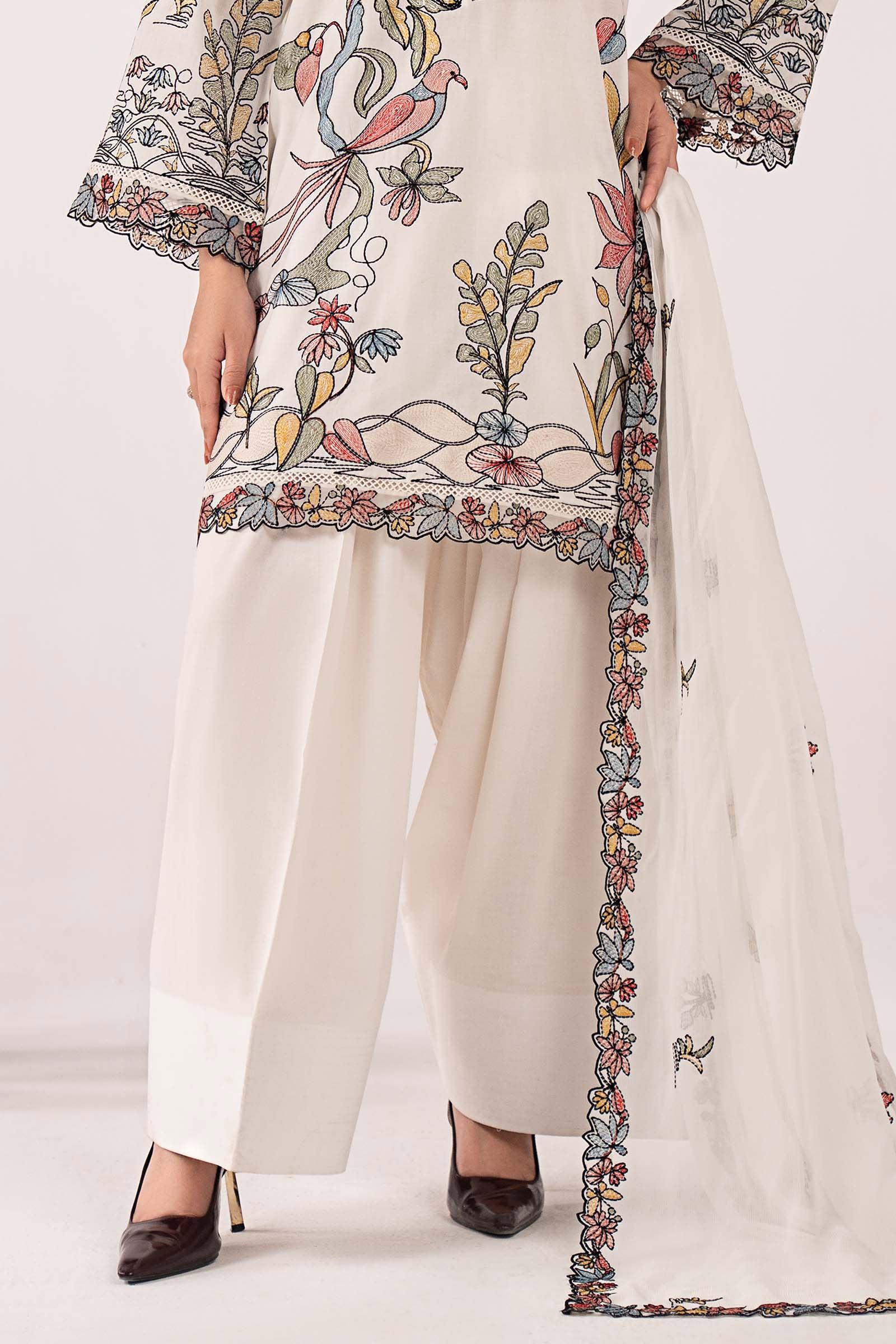 3 Piece Embroidered Lawn Suit