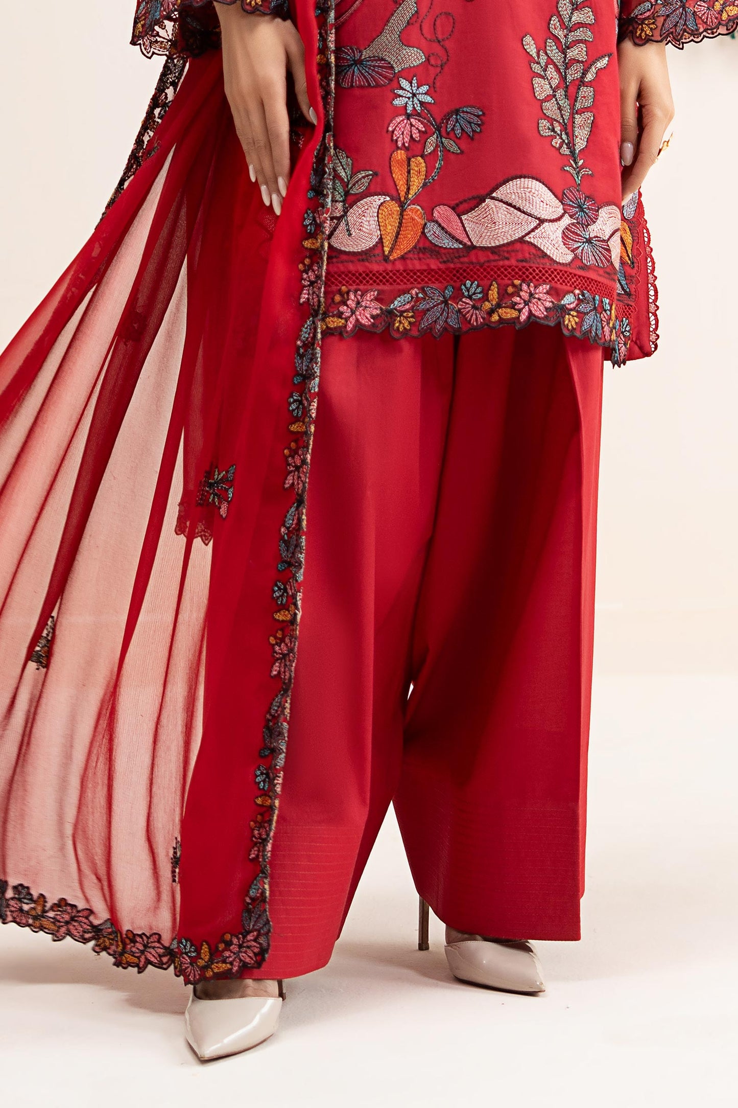 3 Piece Embroidered Lawn Suit