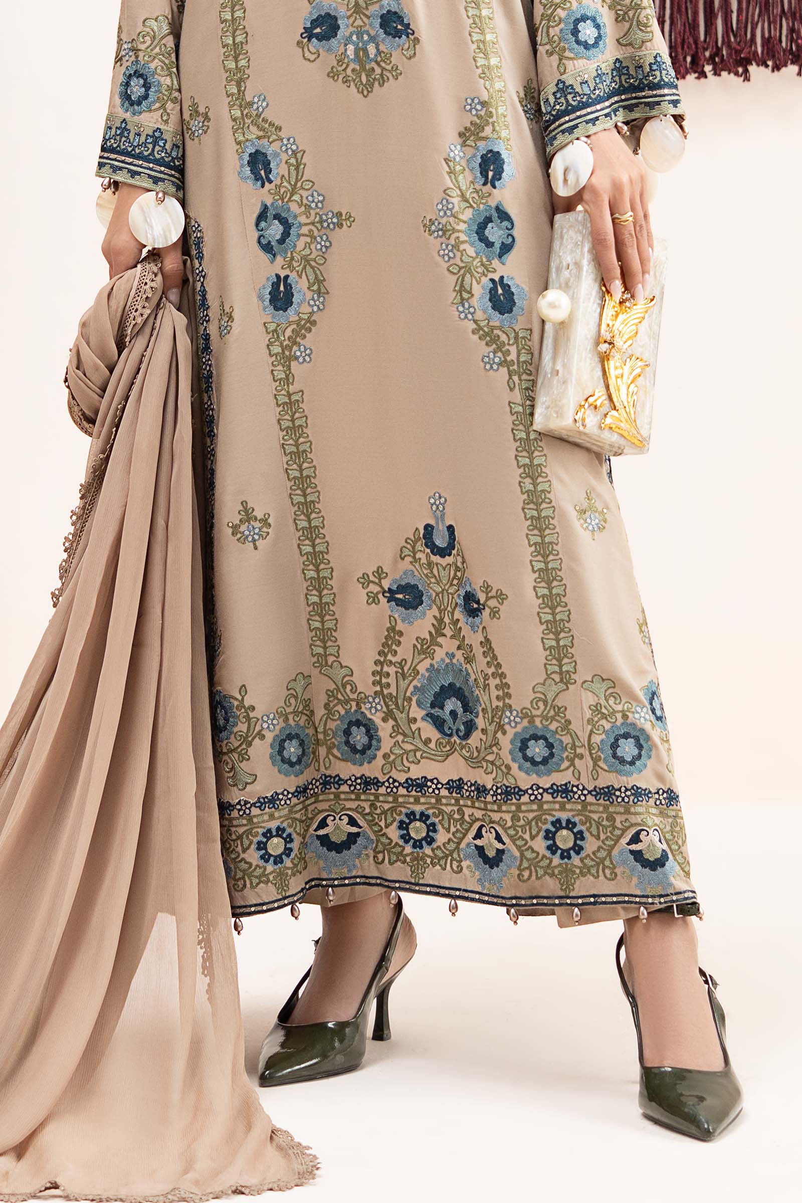 3 Piece Embroidered Arabic Lawn Suit