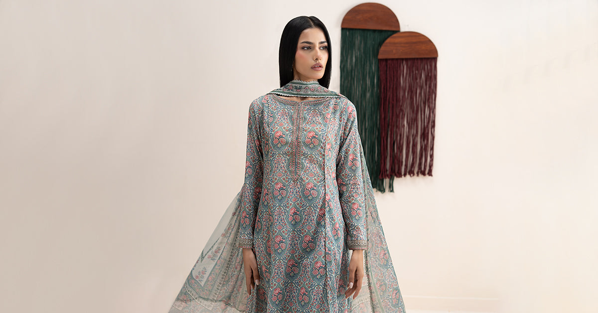 3 Piece Embroidered Lawn Suit