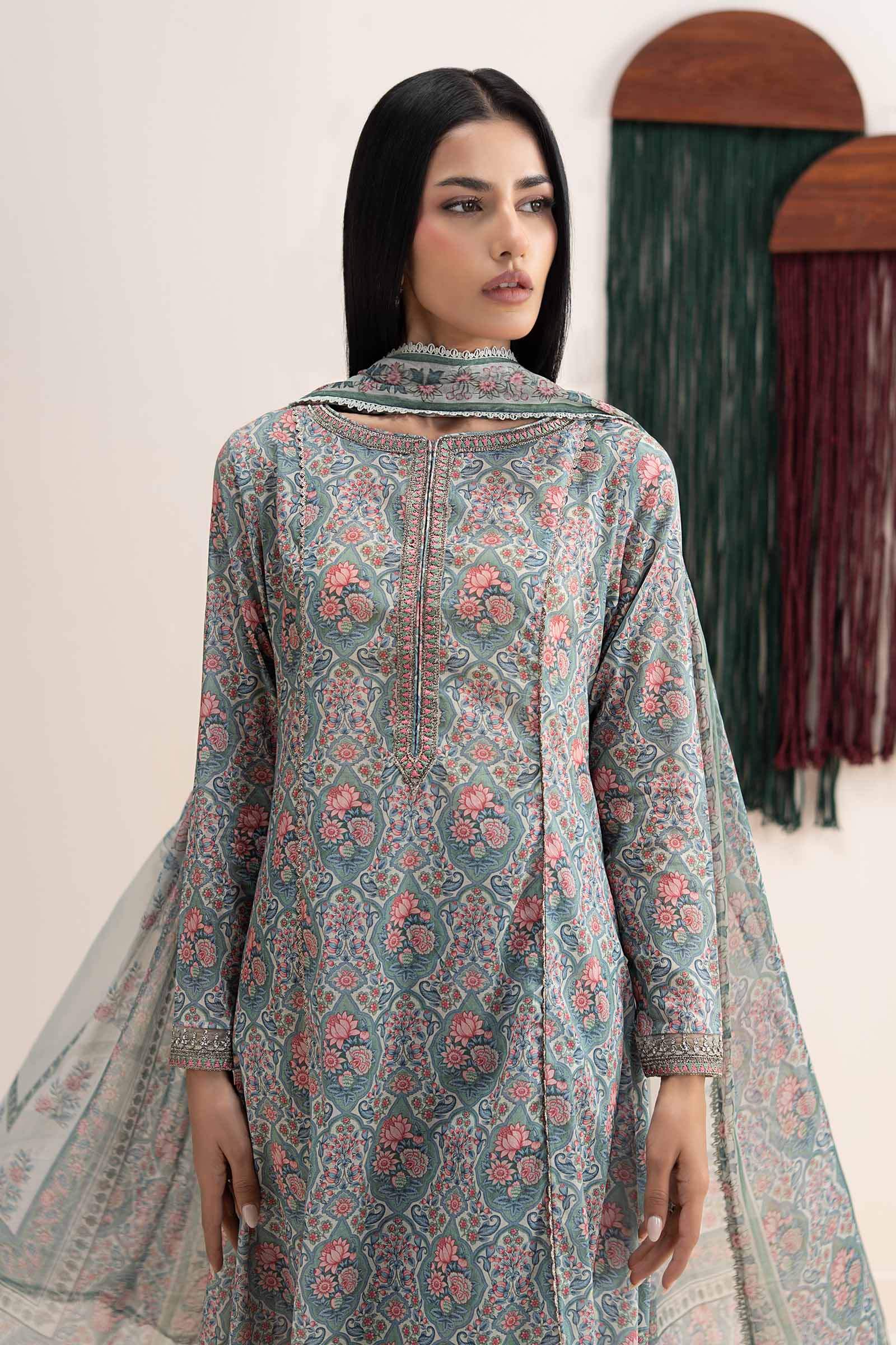 3 Piece Embroidered Lawn Suit
