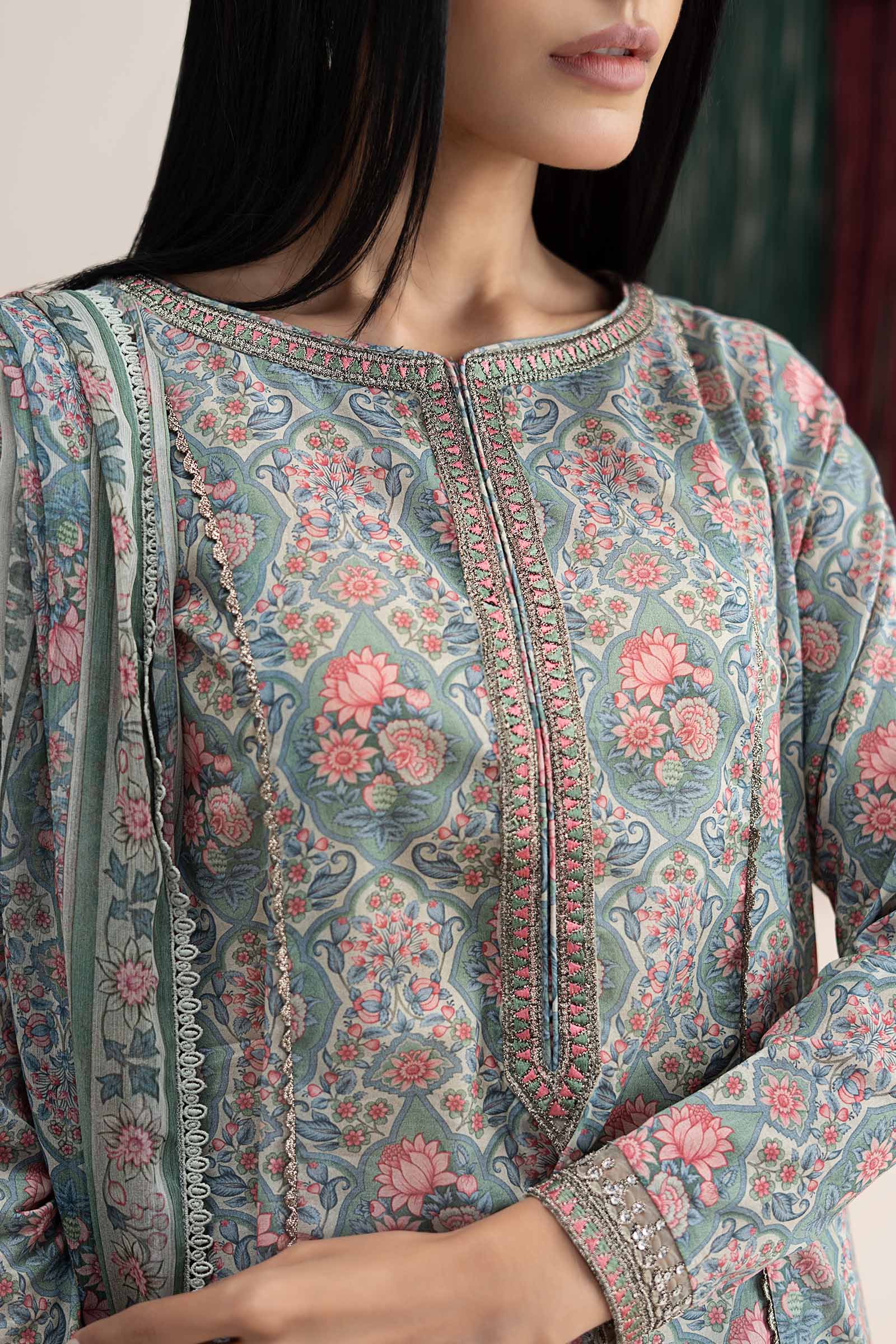 3 Piece Embroidered Lawn Suit