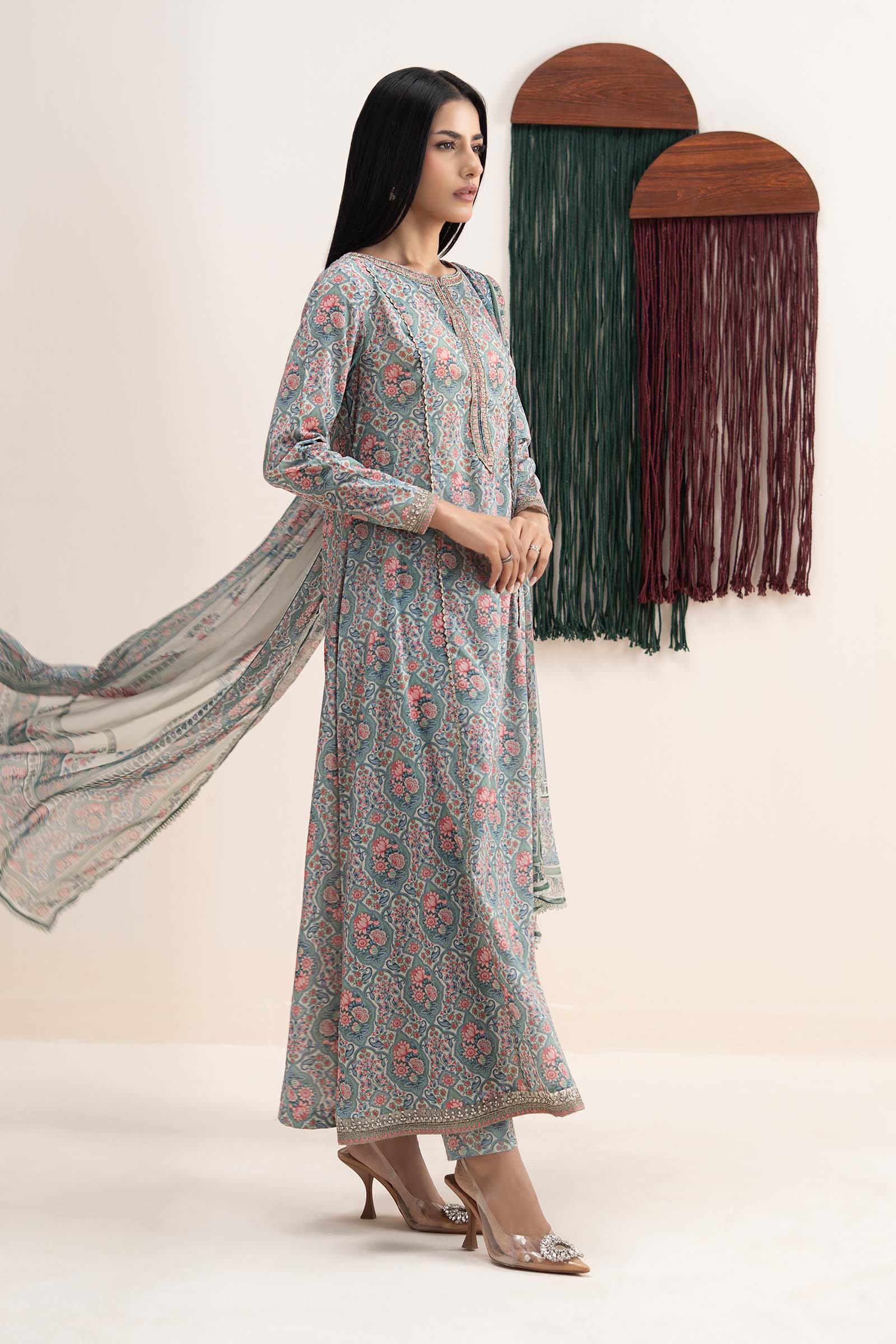 3 Piece Embroidered Lawn Suit