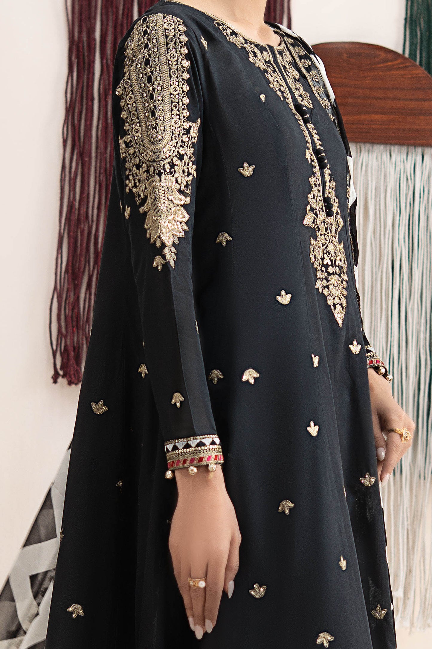 3 Piece Embroidered Lawn Suit