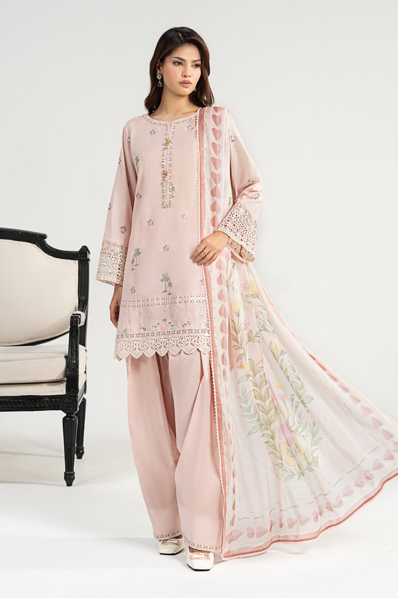 3 Piece Embroidered Lawn Suit