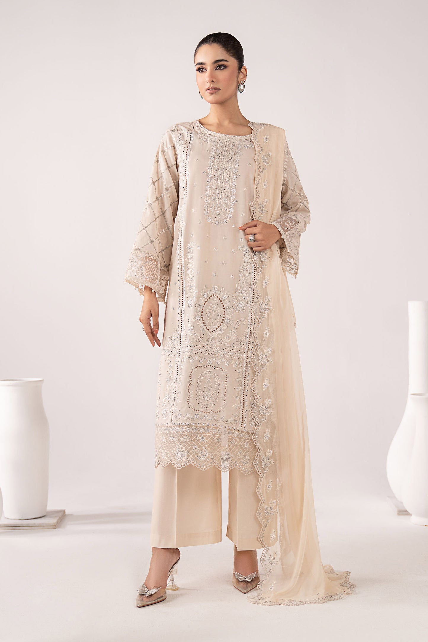 3 Piece Embroidered Lawn Suit