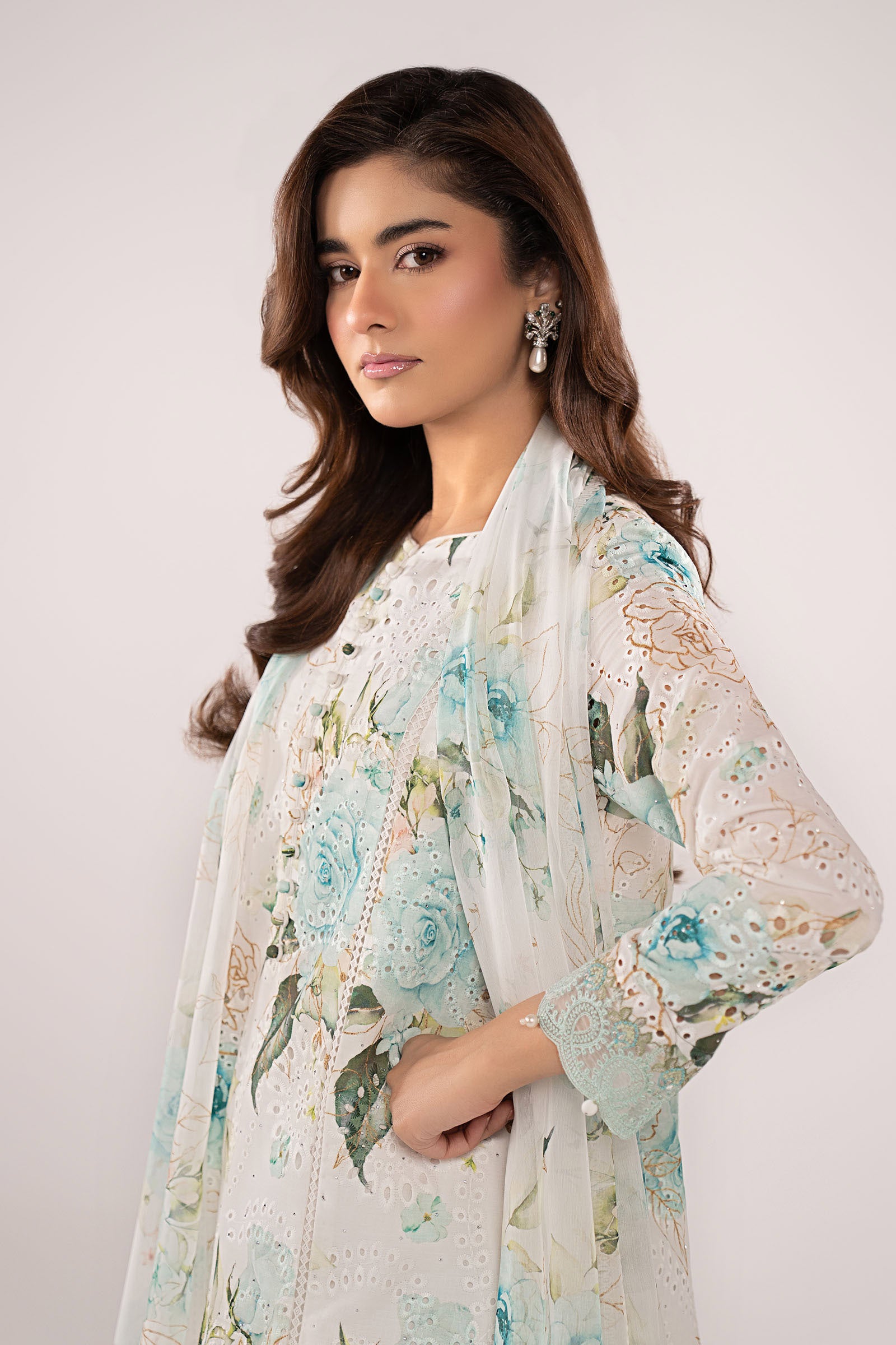 3 Piece Embroidered Lawn Suit