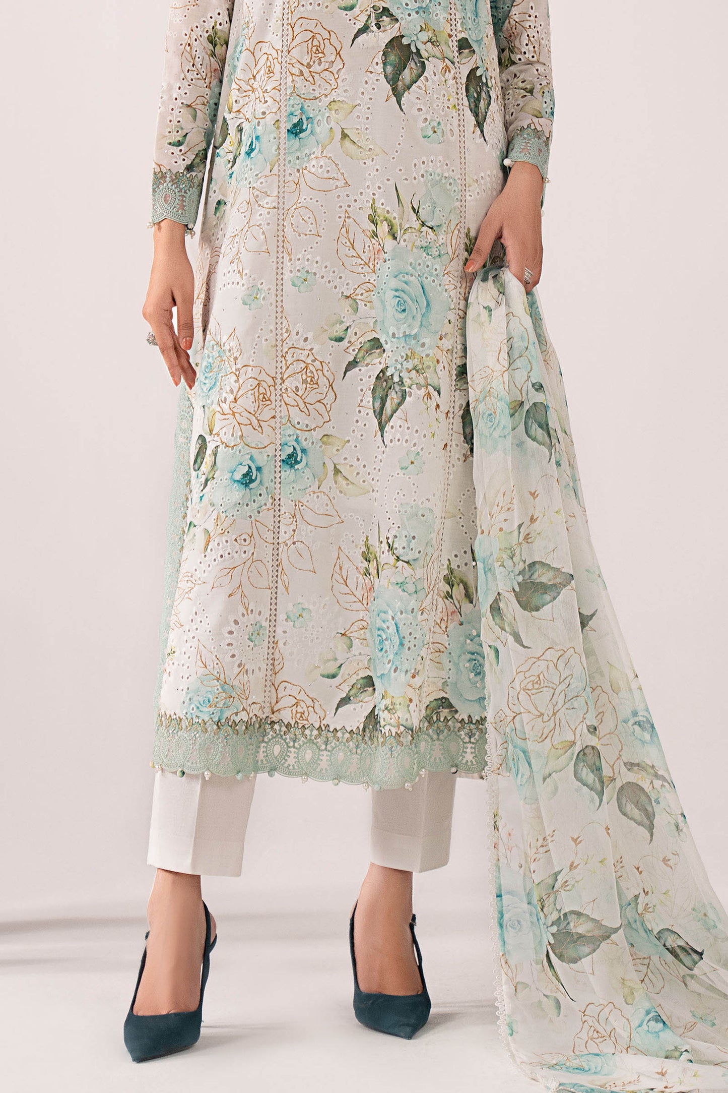 3 Piece Embroidered Lawn Suit