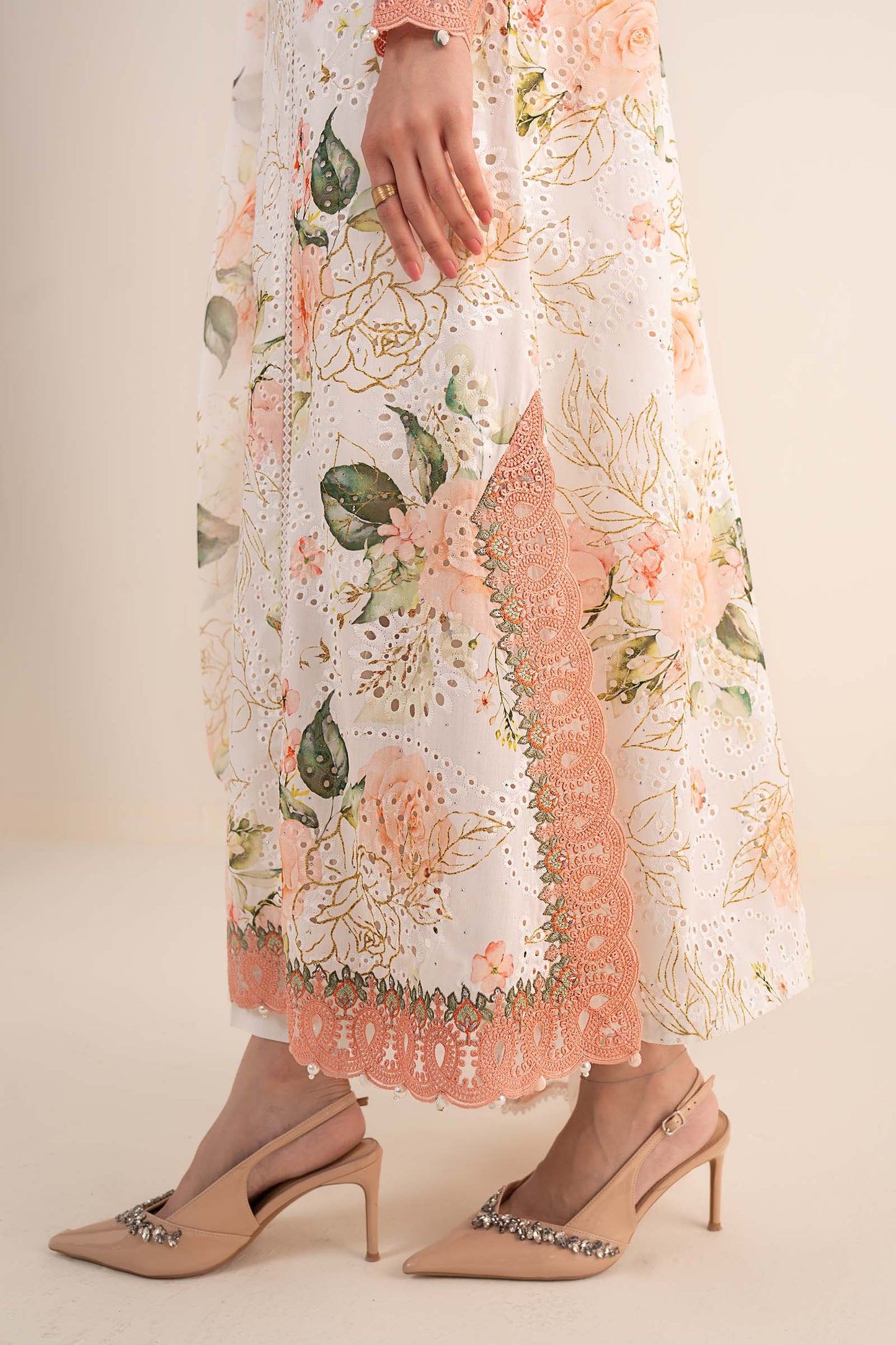 3 Piece Embroidered Lawn Suit