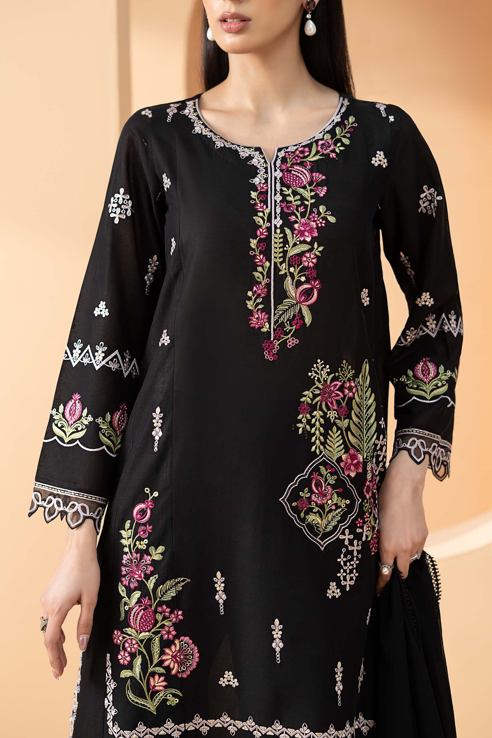 3 Piece Embroidered Lawn Suit