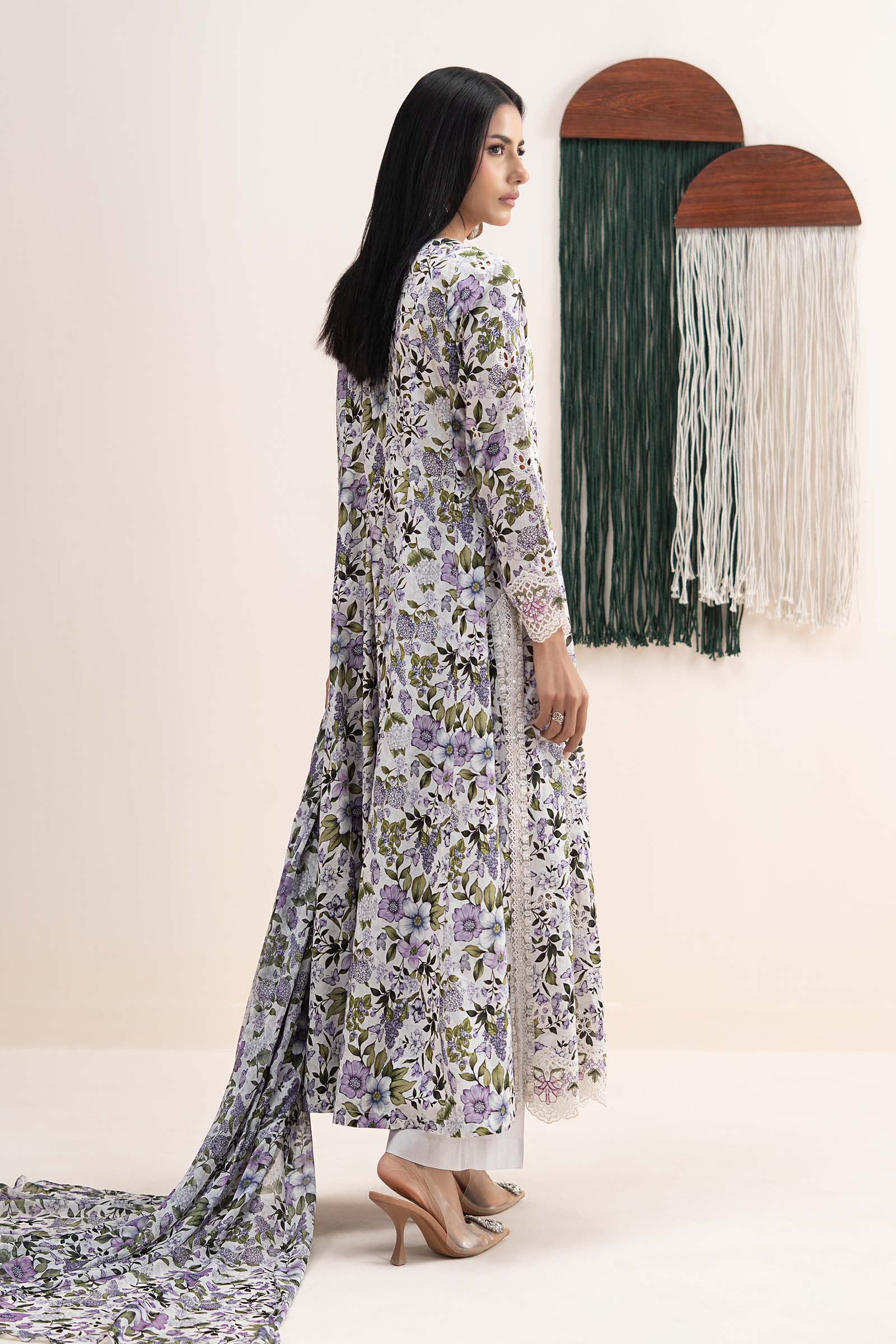3 Piece Embroidered Lawn Suit