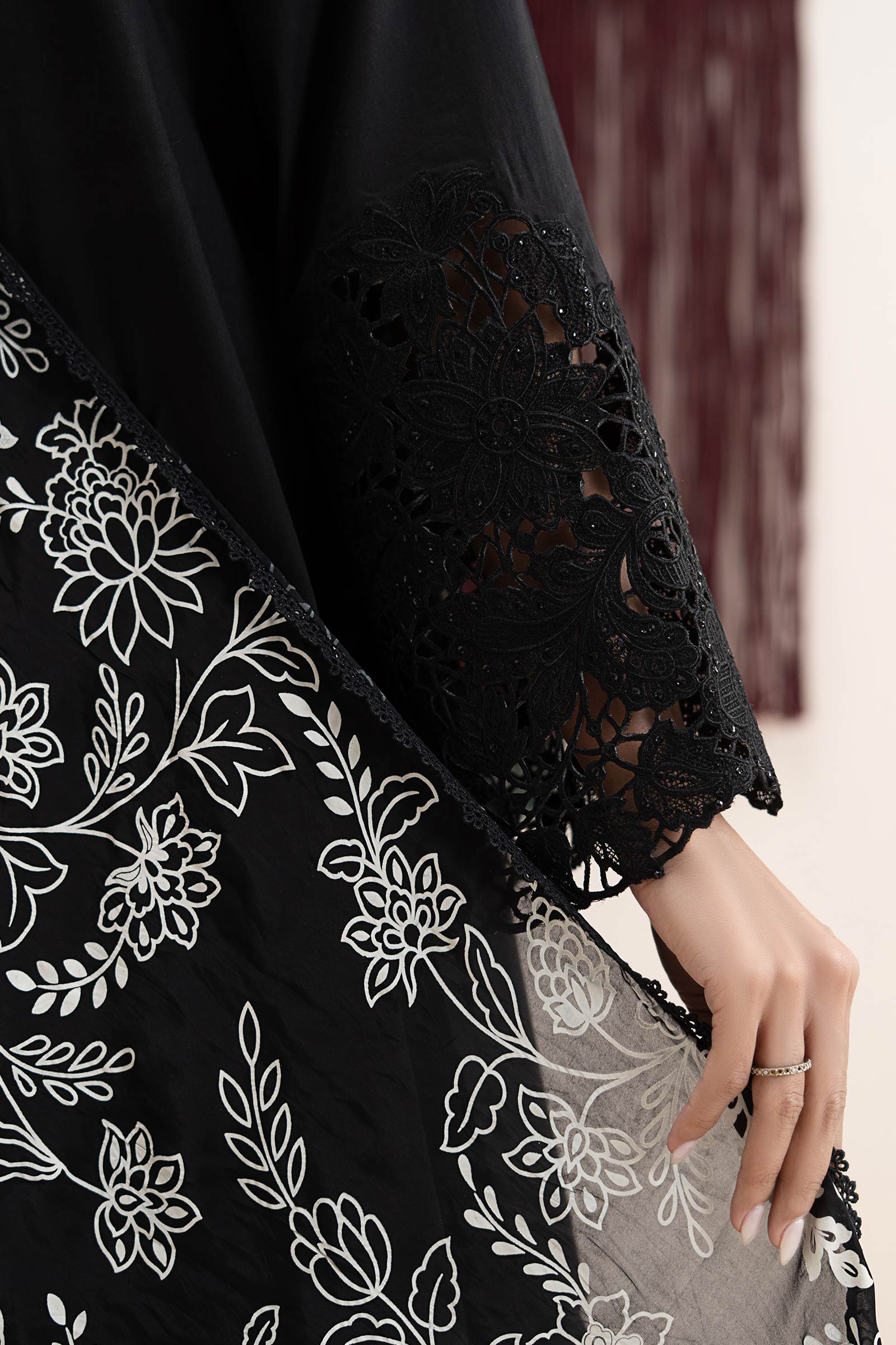 3 Piece Embroidered Lawn Suit