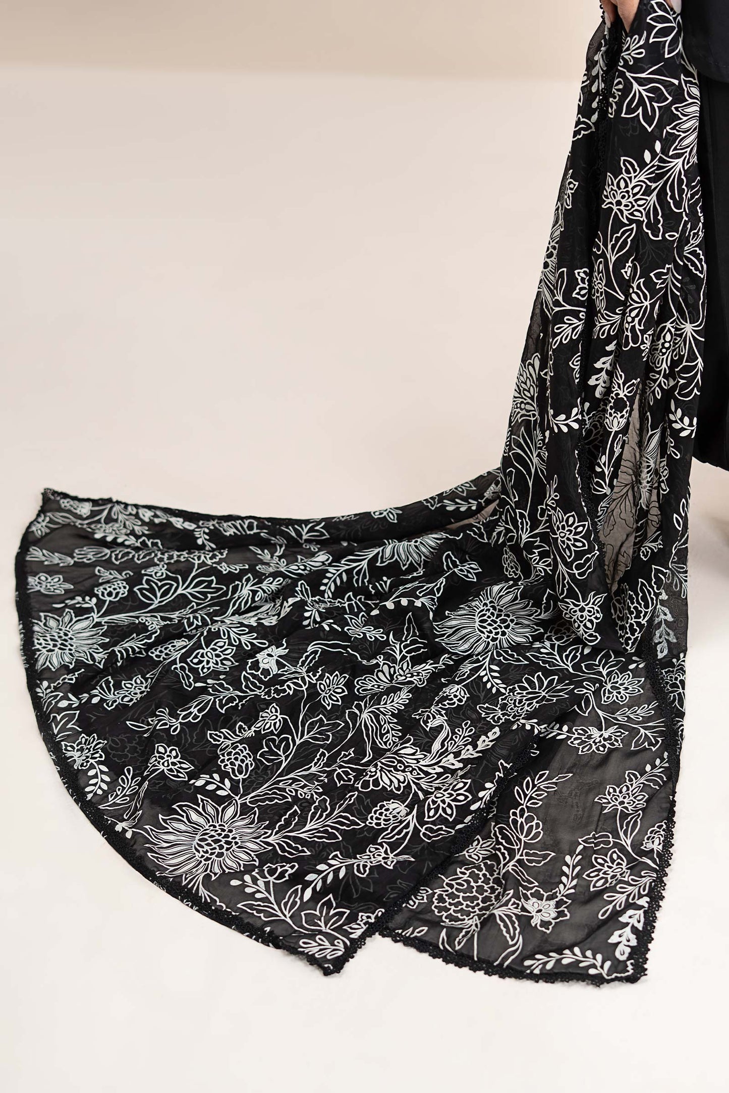 3 Piece Embroidered Lawn Suit