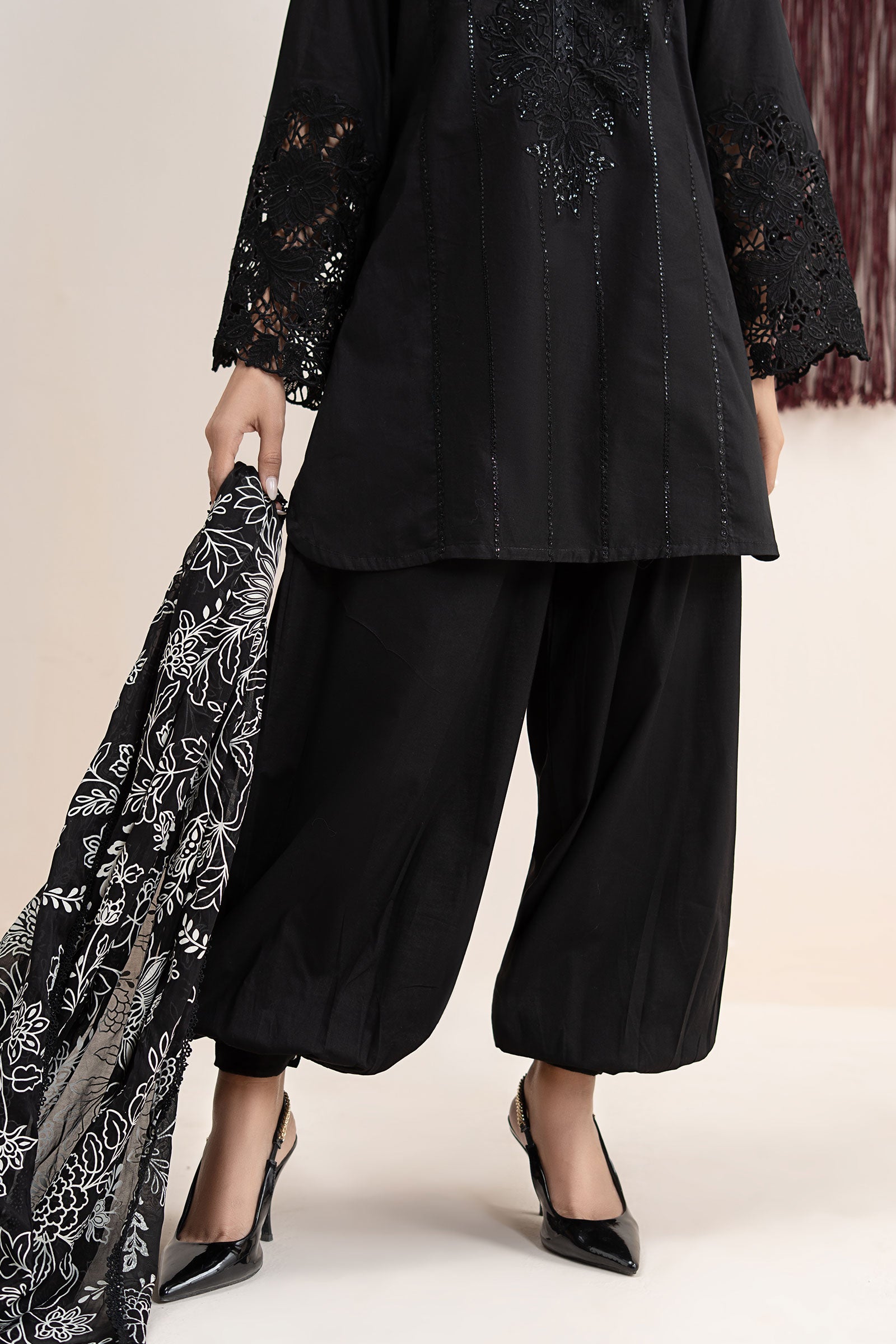 3 Piece Embroidered Lawn Suit