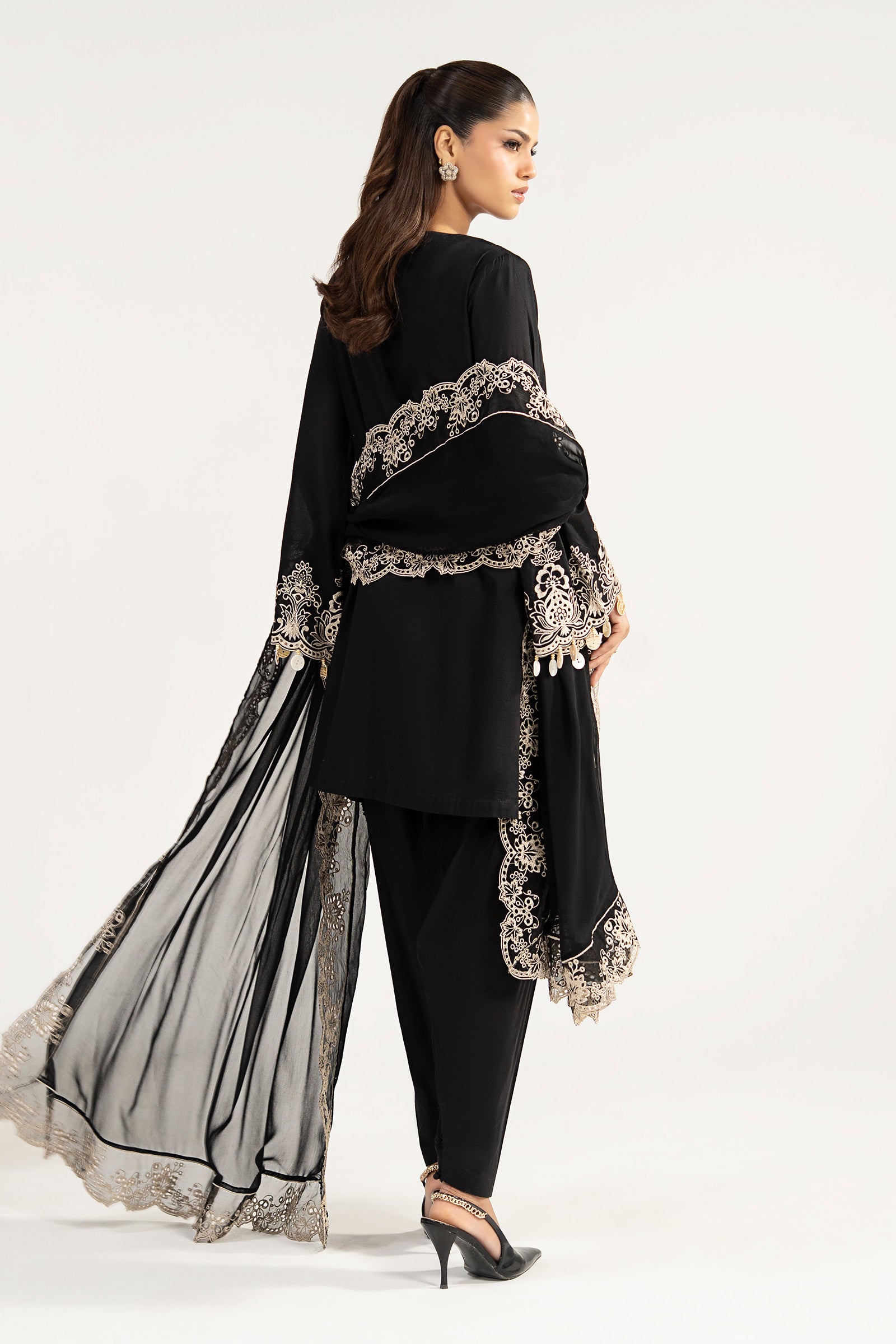 3 Piece Embroidered Lawn Suit
