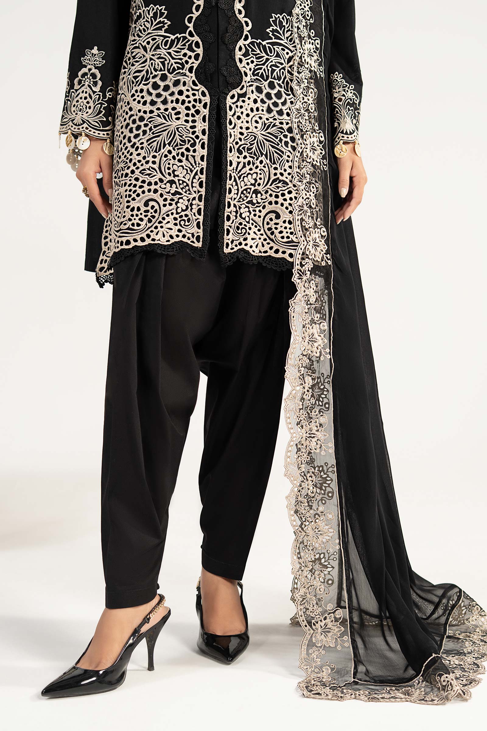 3 Piece Embroidered Lawn Suit