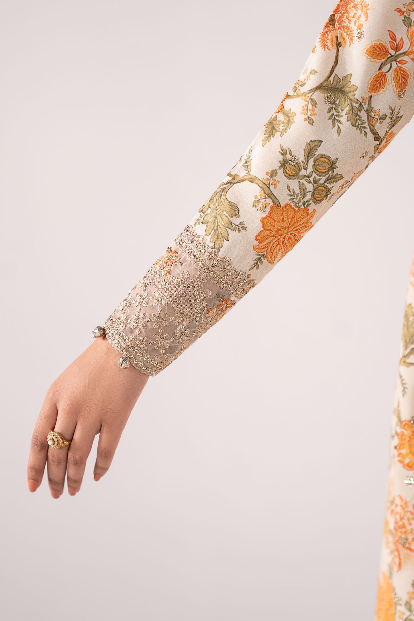 3 Piece Embroidered Lawn Suit