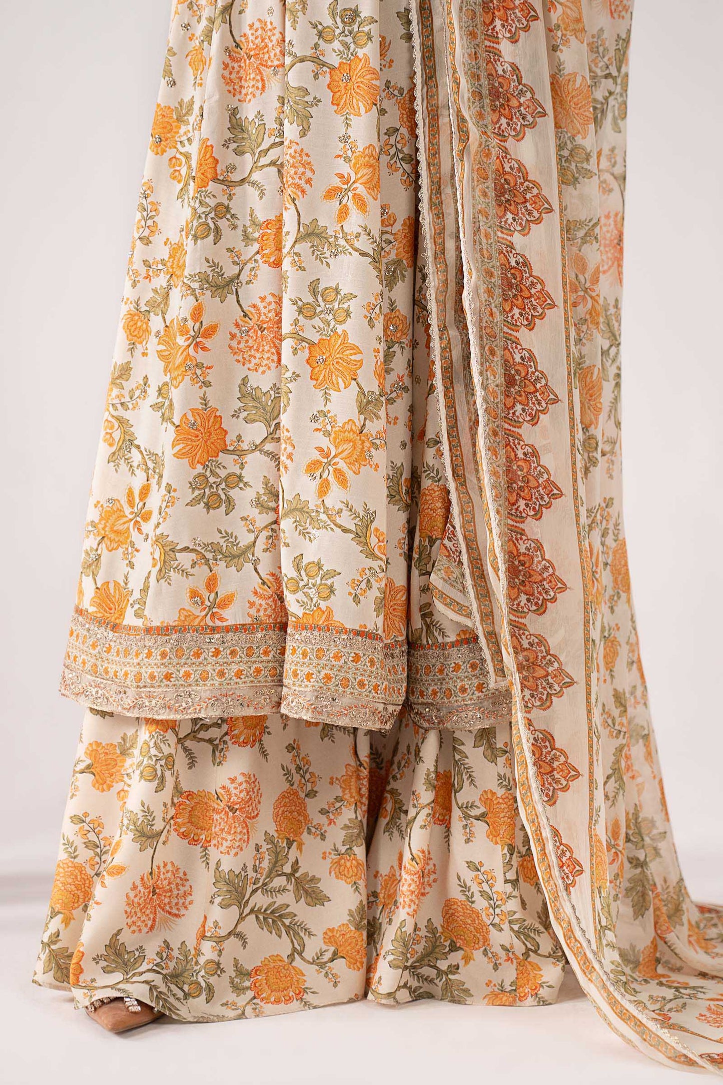 3 Piece Embroidered Lawn Suit