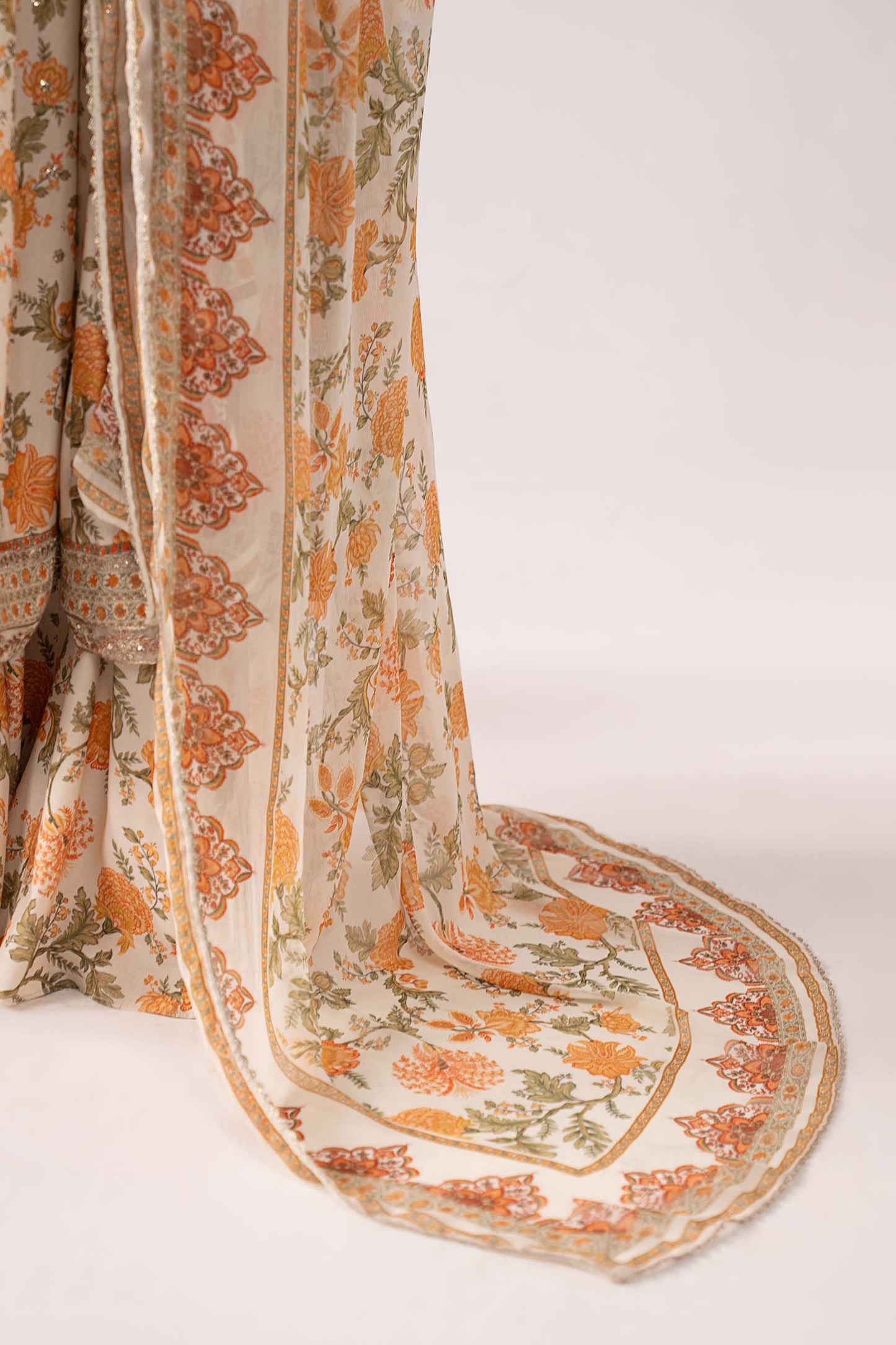 3 Piece Embroidered Lawn Suit