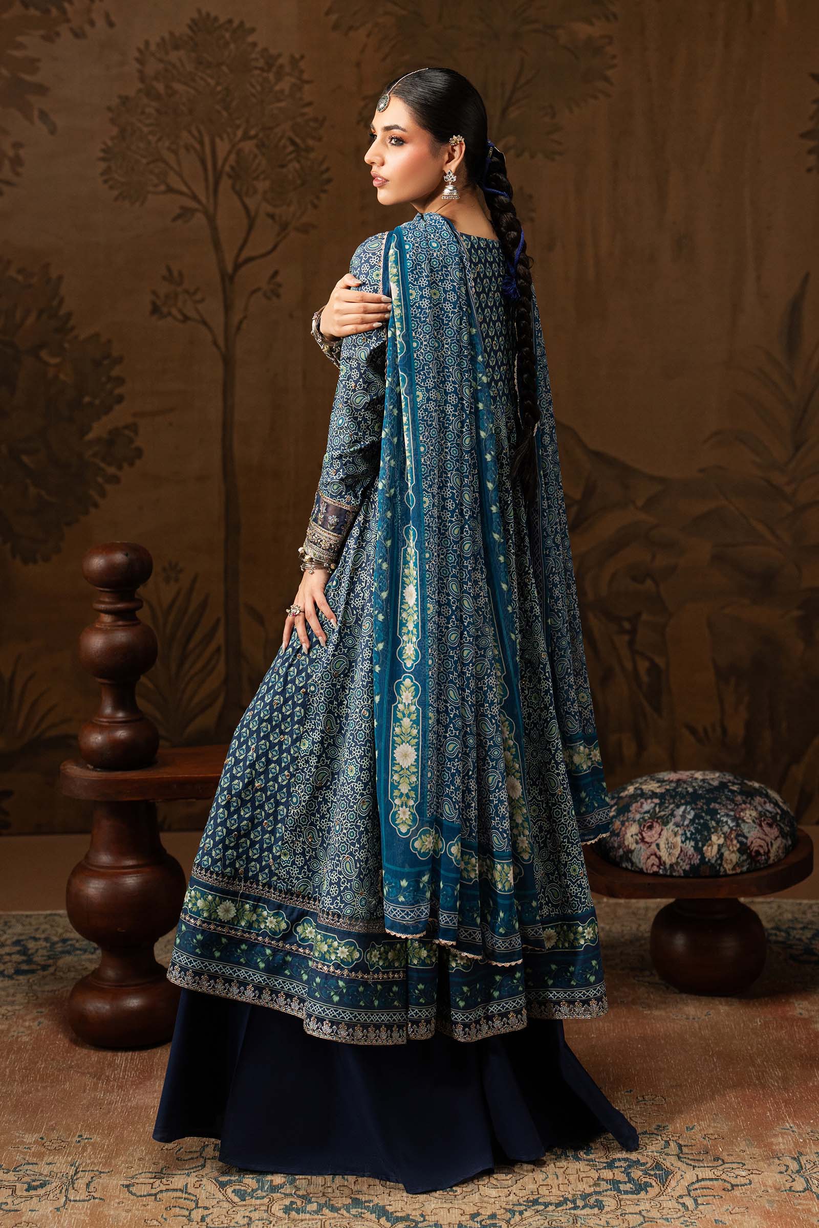 3 Piece Embroidered Lawn Suit