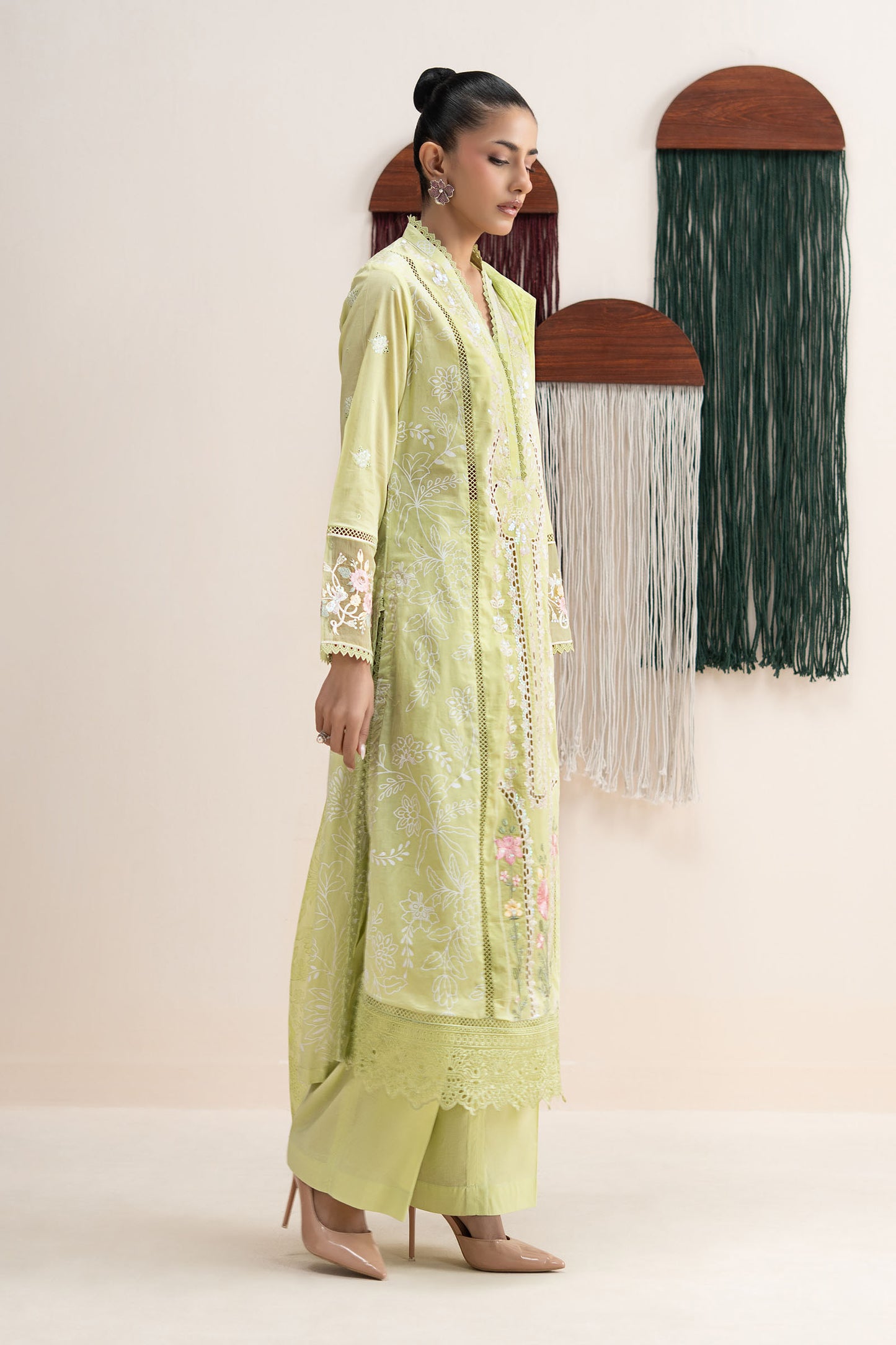 3 Piece Embroidered Lawn Suit